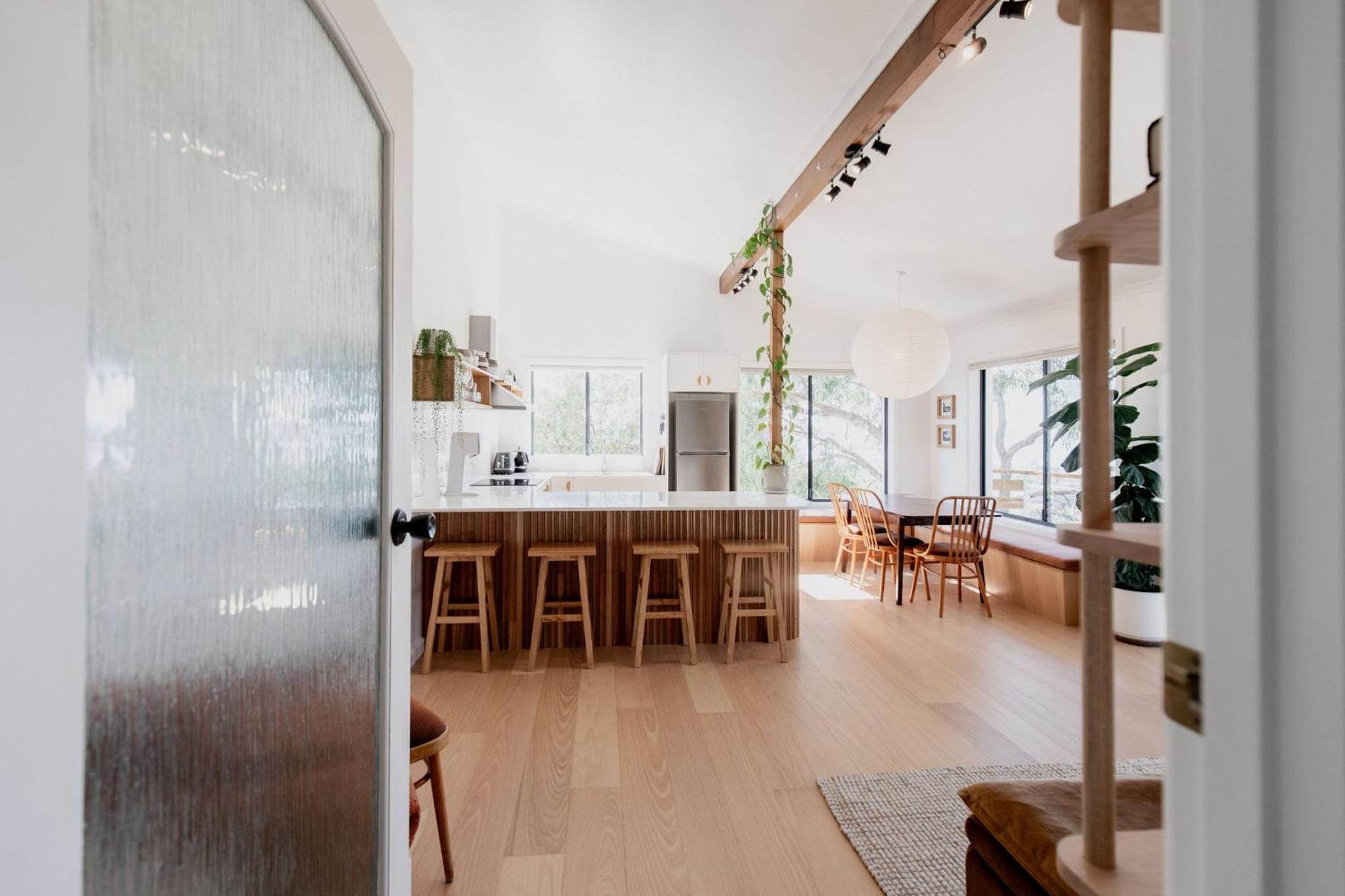 Trendy apartment in the heart of West Hobart