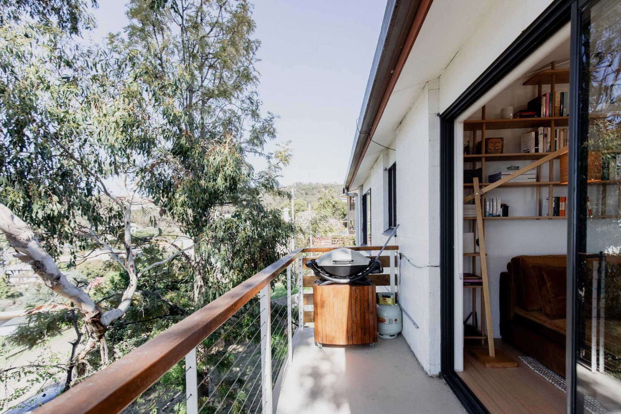 Trendy apartment in the heart of West Hobart
