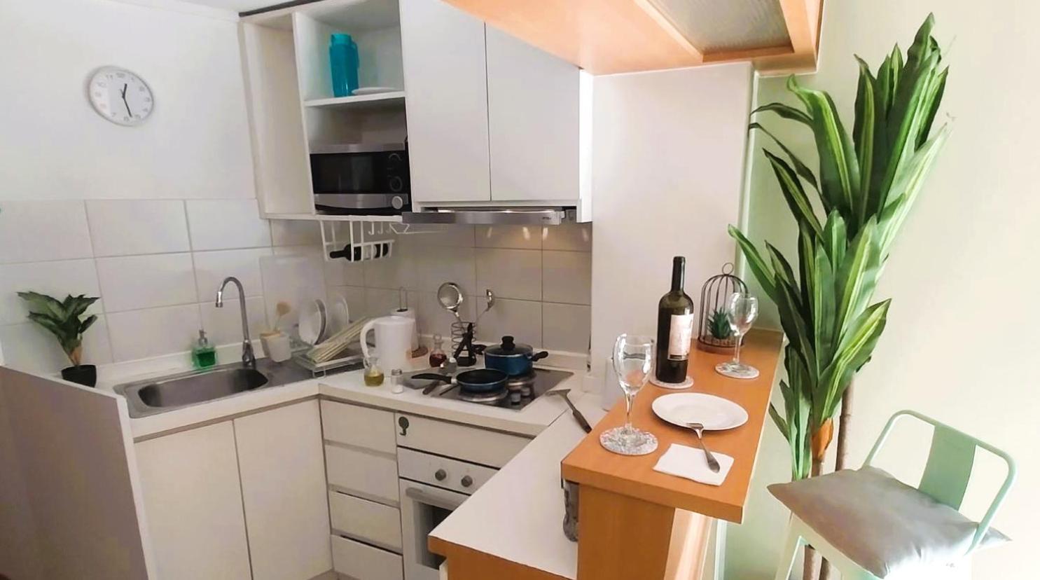 Apt Barrio Histórico 3 min Metro, Wifi, Netflik, Comodidad