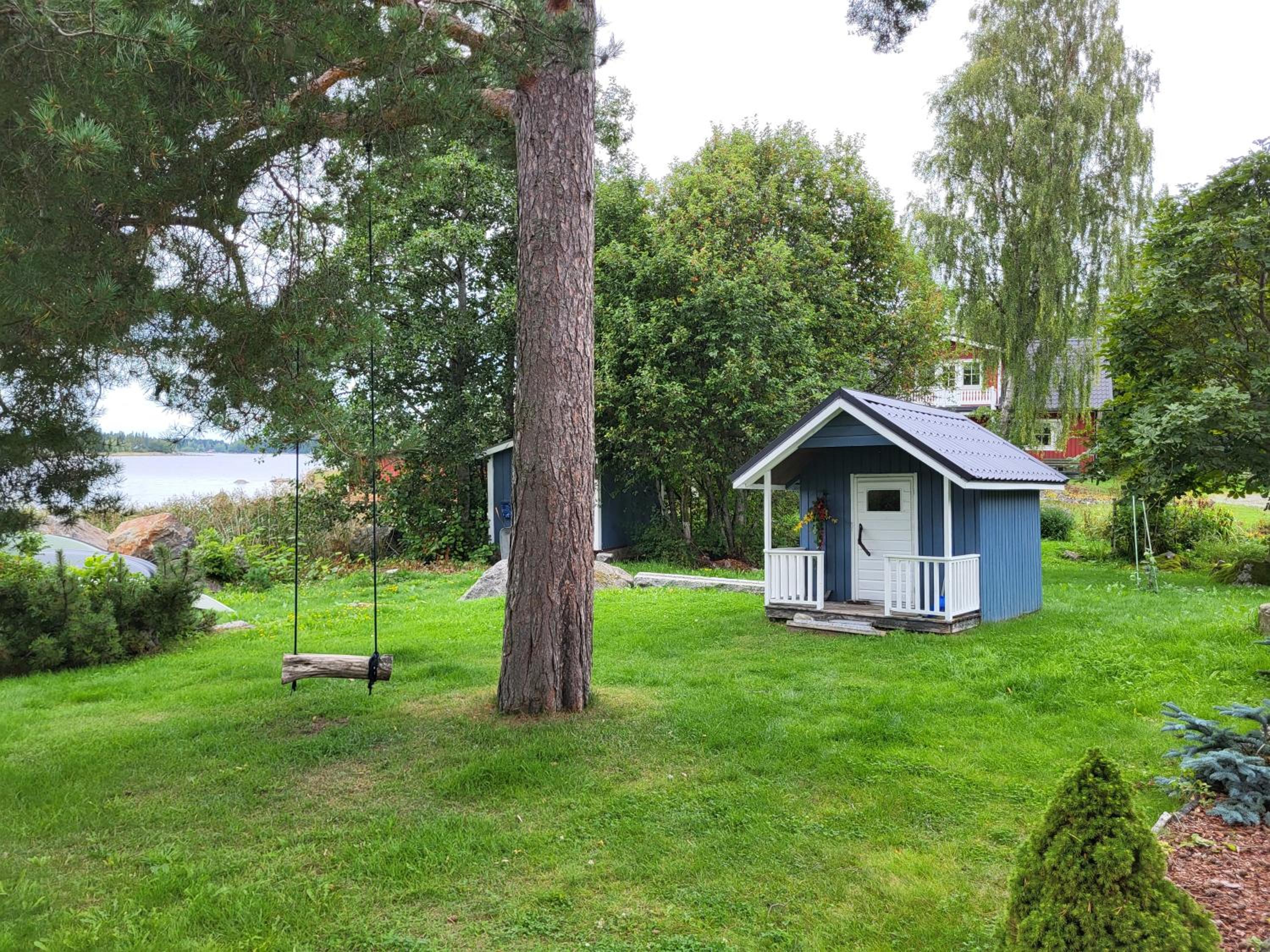 3 Bedroom Cottage with Sauna by the Sea view 5