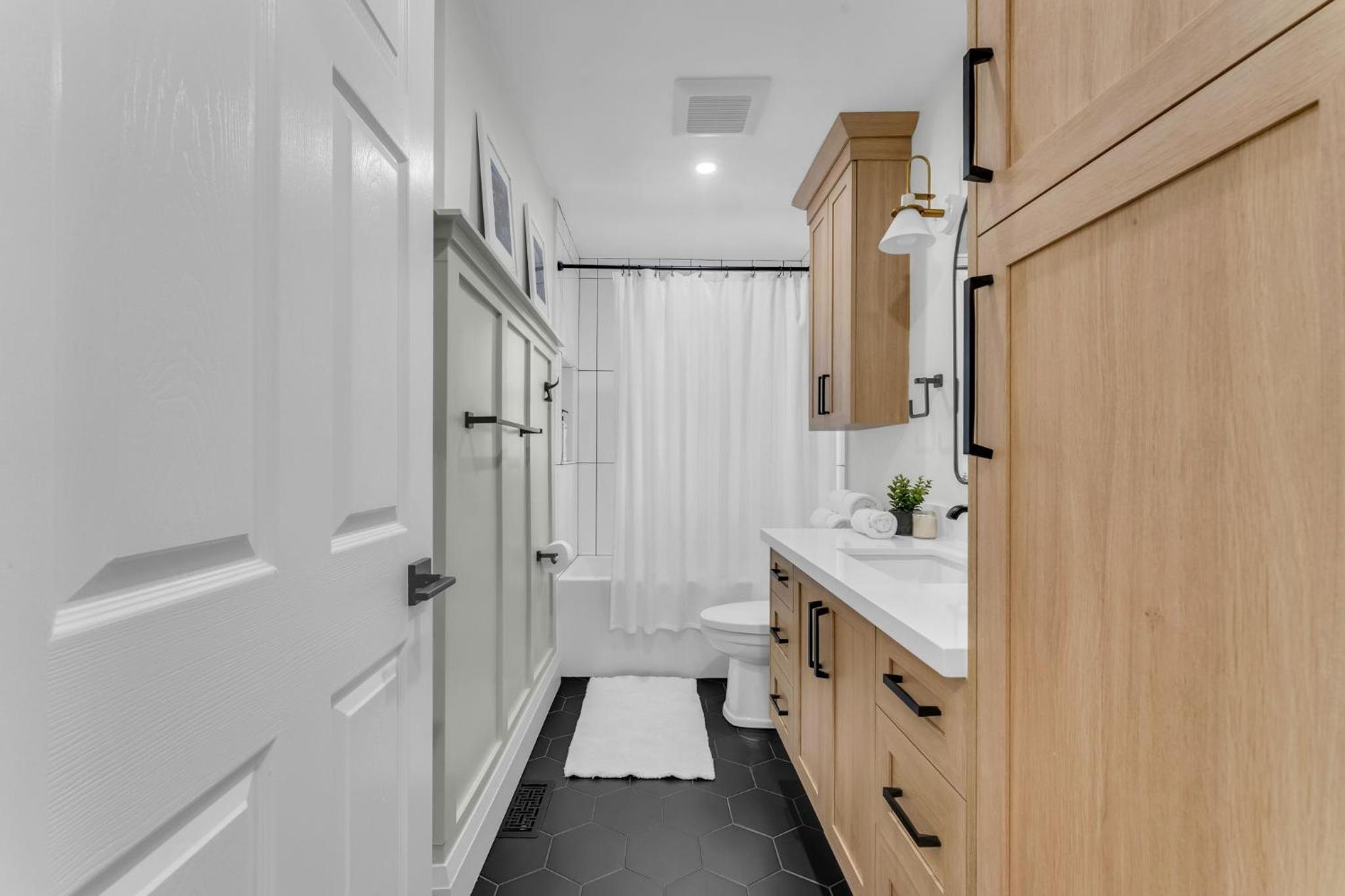 Luxury Family Home in Burlington