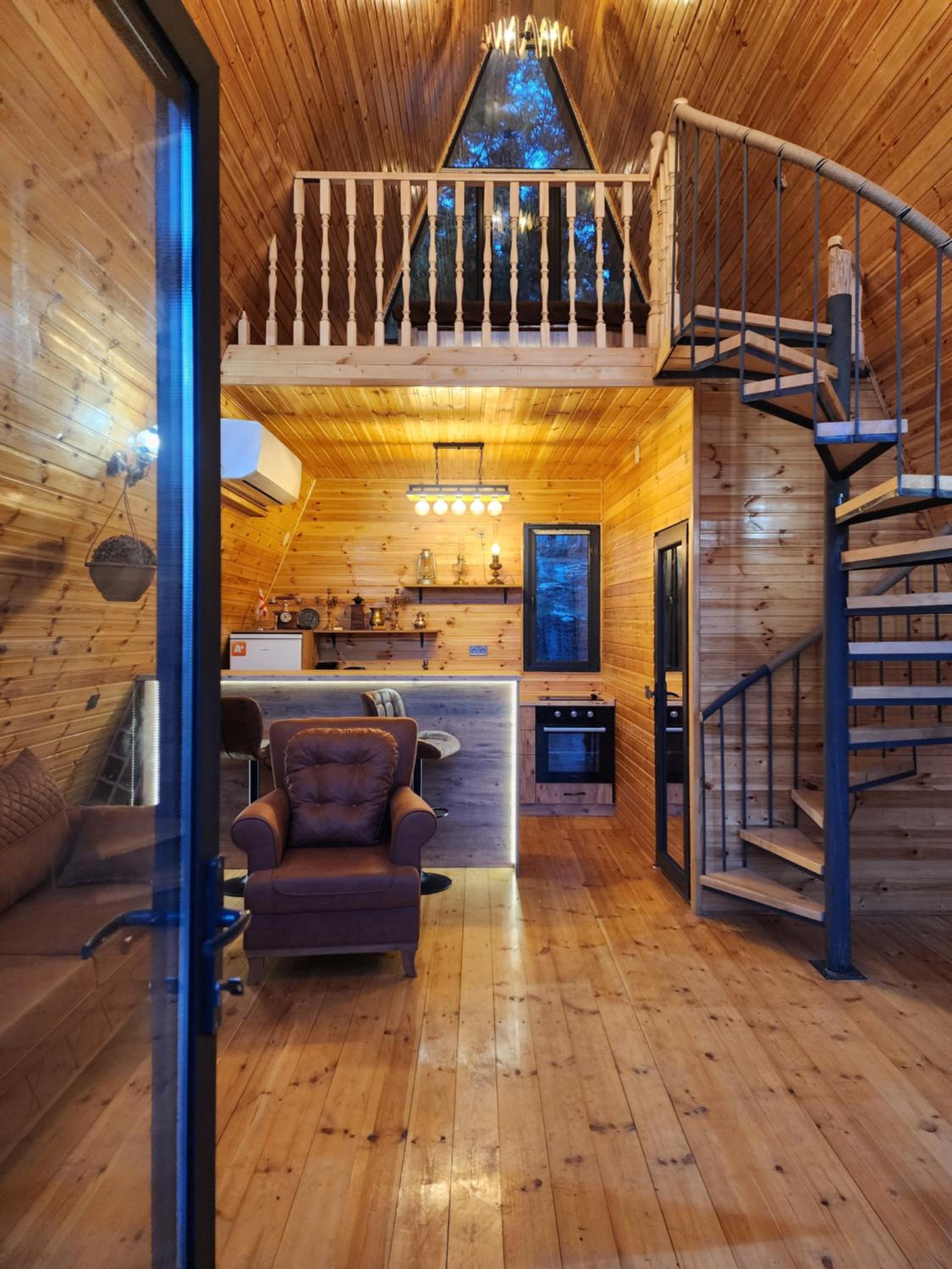 cottage vizitori