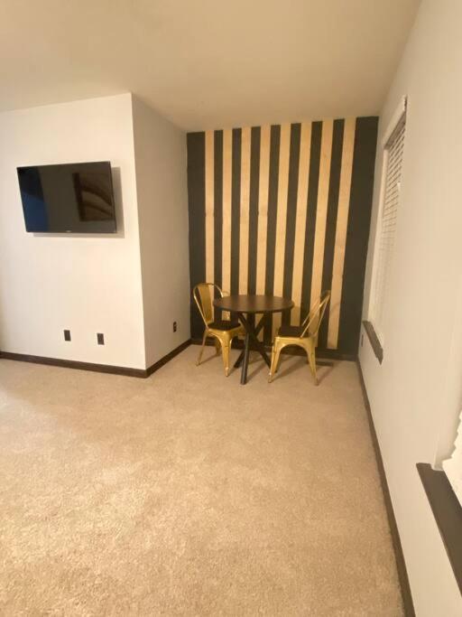 Ma maison Soulard Prime Location! view 3