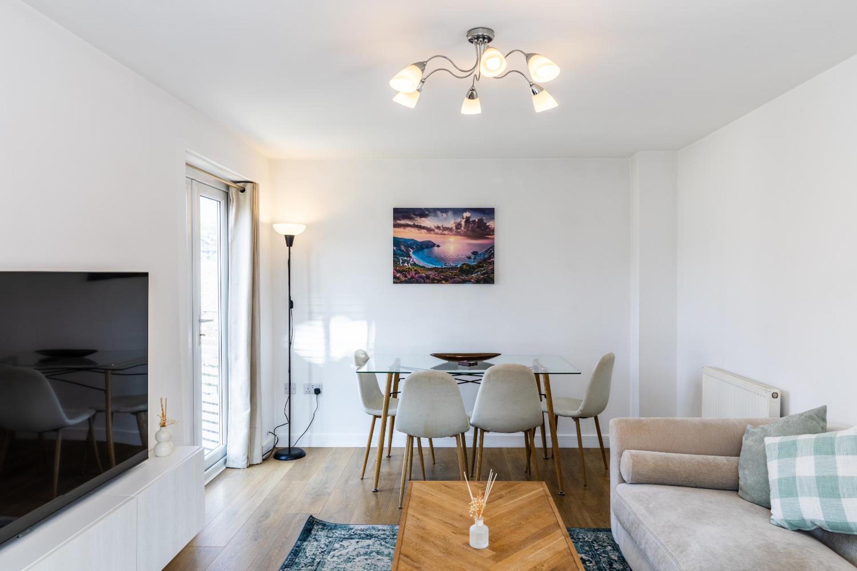 Limeslade House in Mumbles - Family & Dog Friendly view 5