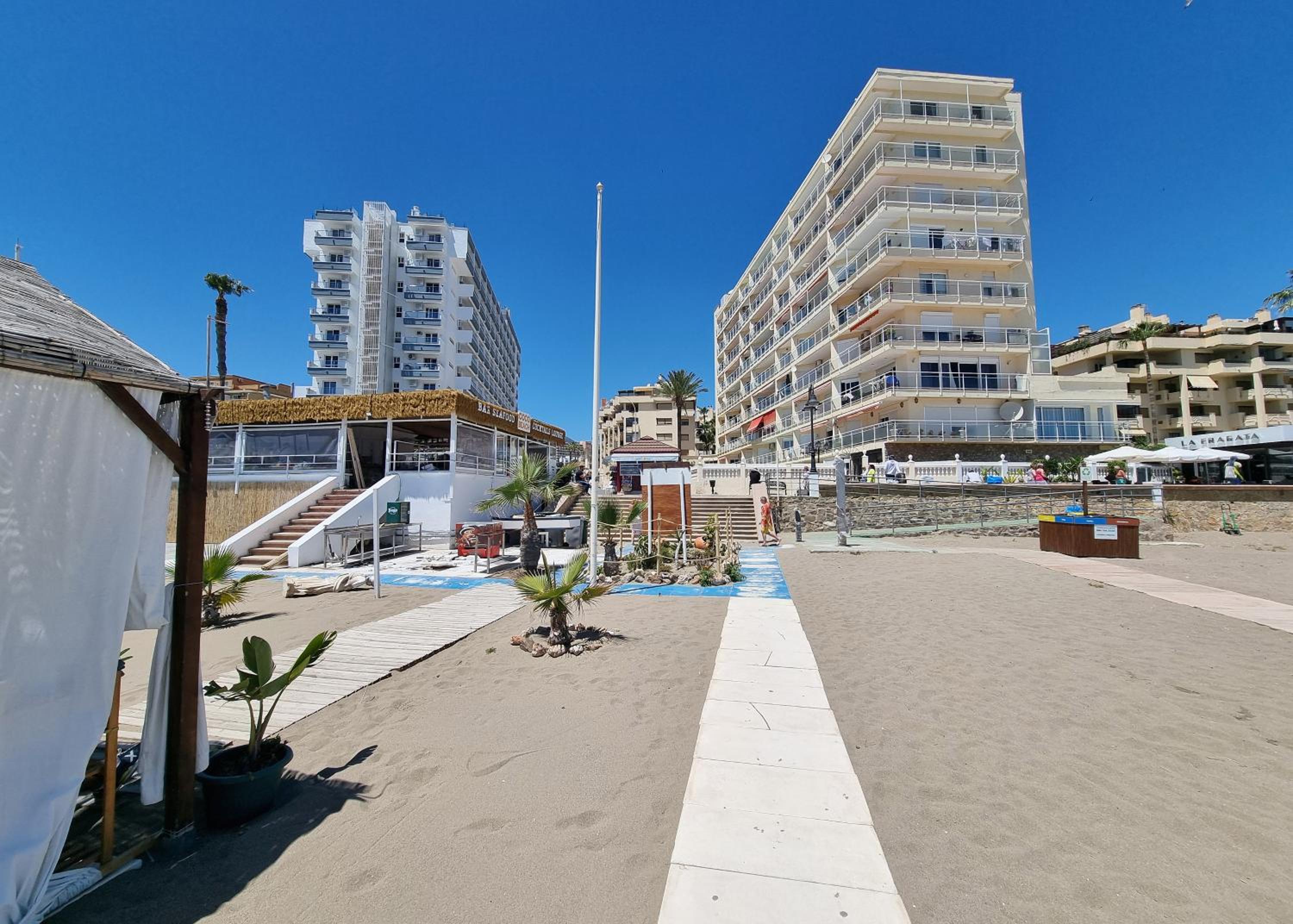 Tinoko apartament in La Carihuela Beach