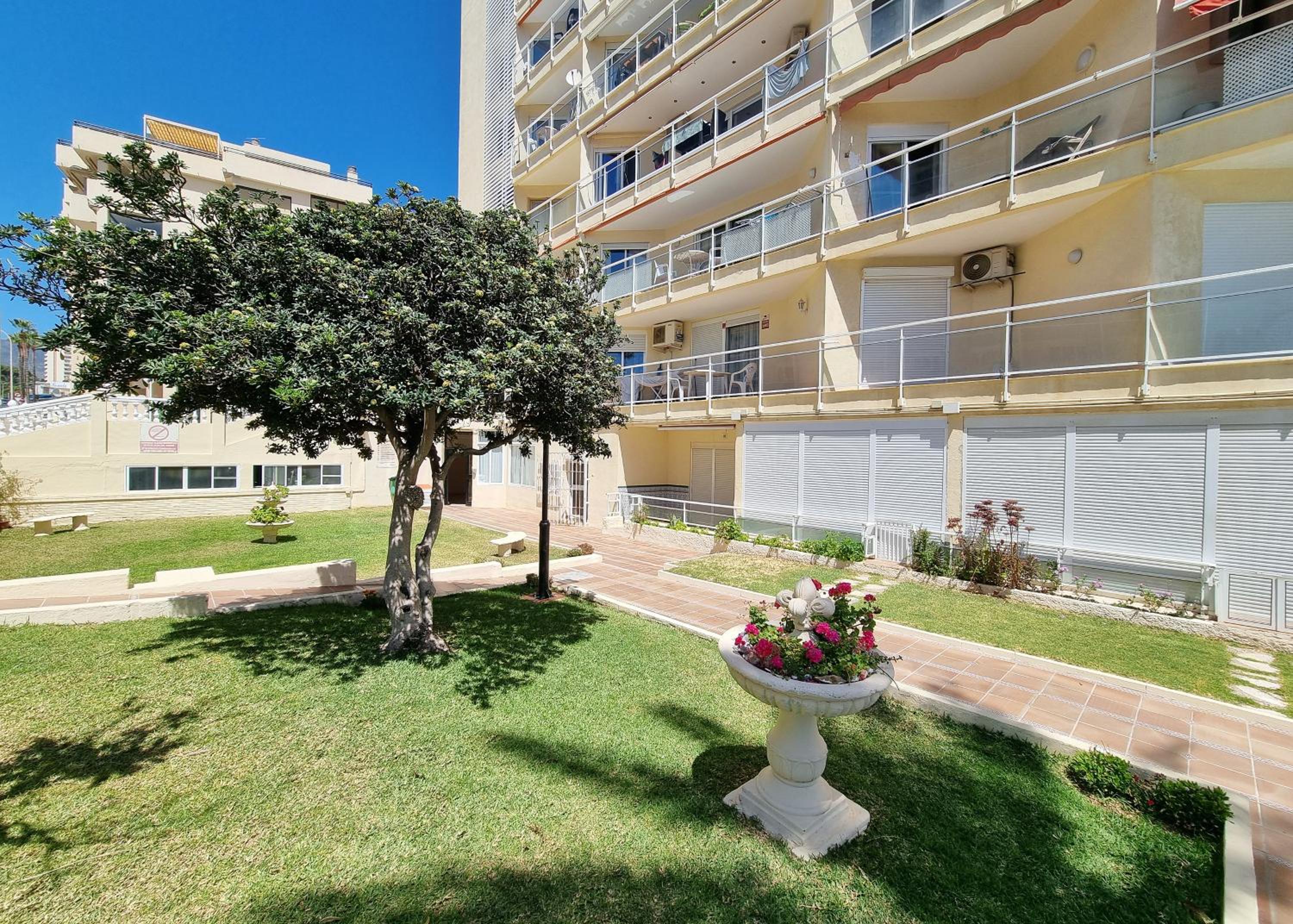 Tinoko apartament in La Carihuela Beach