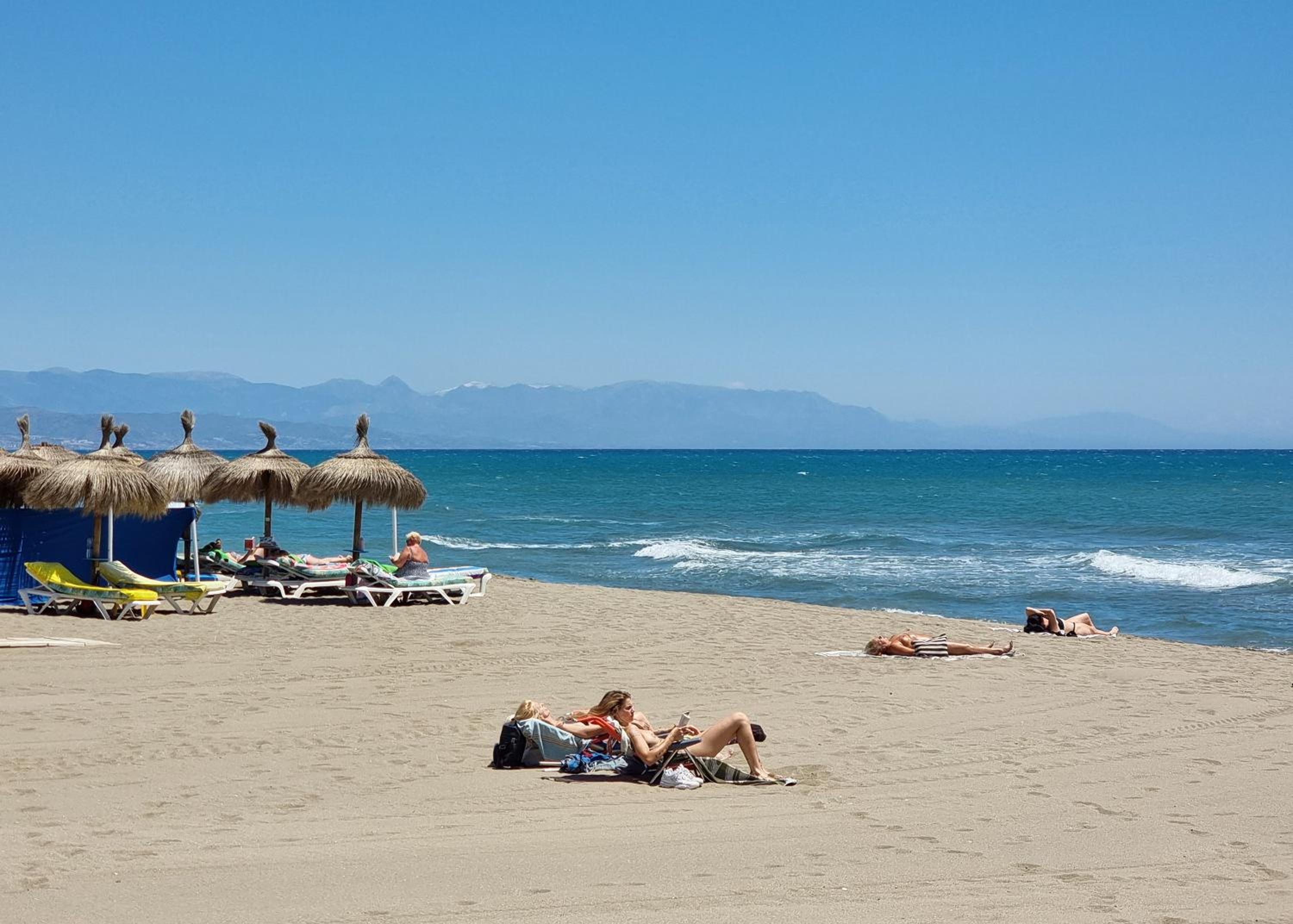 Tinoko apartament in La Carihuela Beach