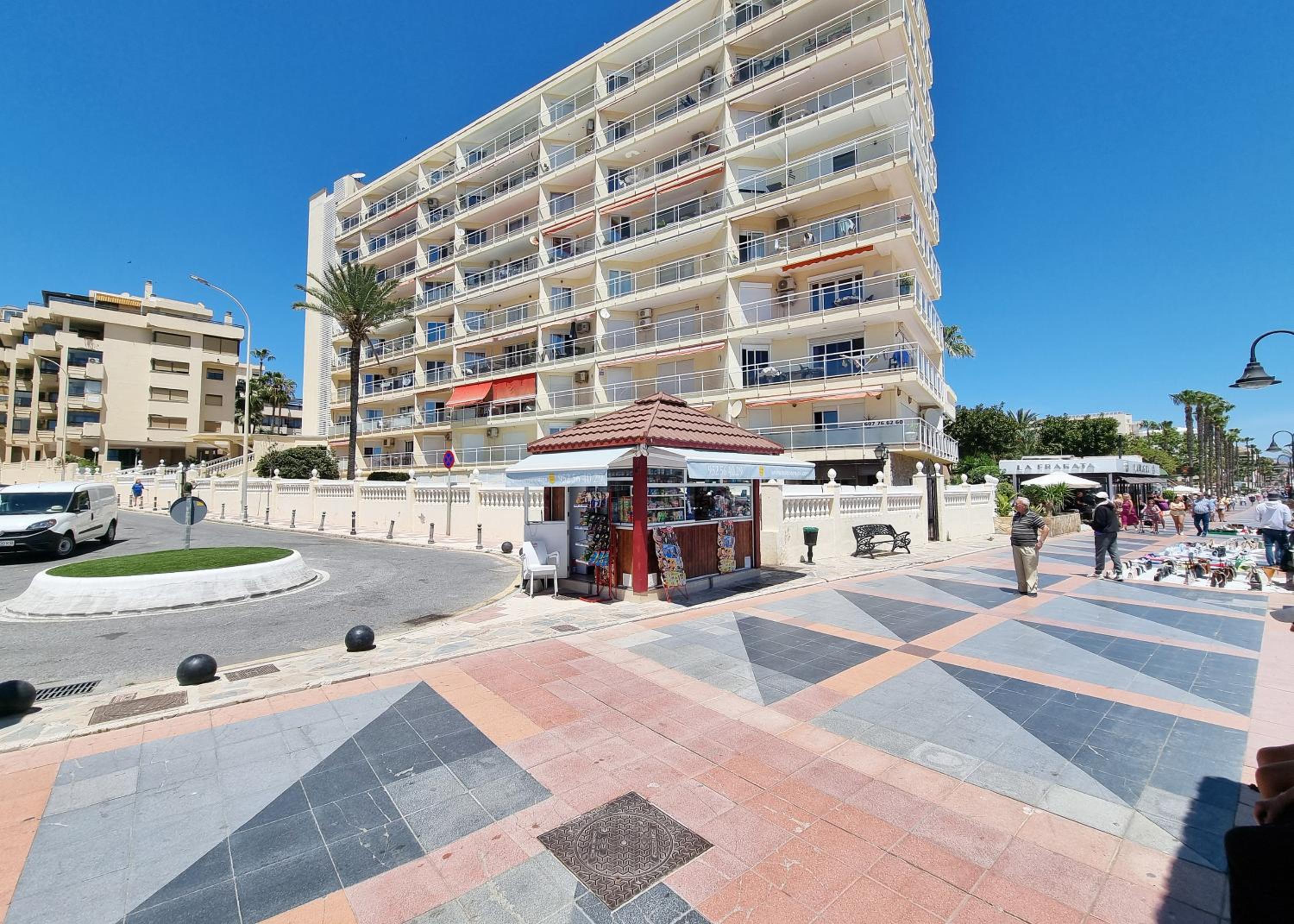 Tinoko apartament in La Carihuela Beach