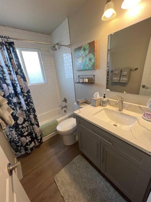 Charming 2 bed in Westminster view 5