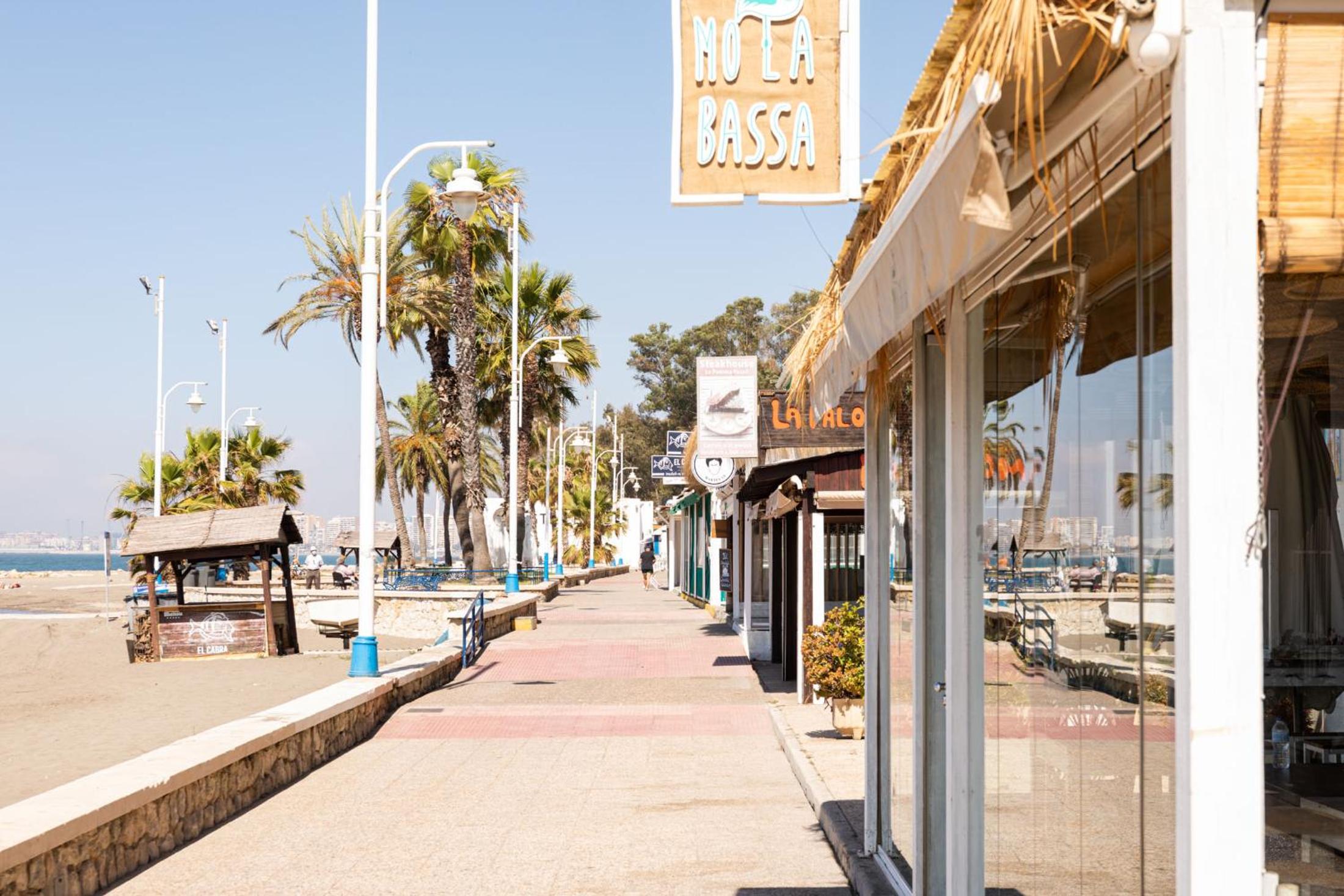 Premium Malaga Beach with Terrace