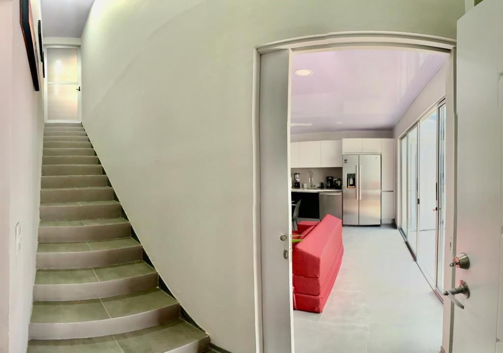 CASA MARIPOSA en Punta Leona a 500 metros de la playa FULL EQUIPADA Espacio y precio a tu medida Posibilidad de alquilar la casa entera, dos apartamentos a