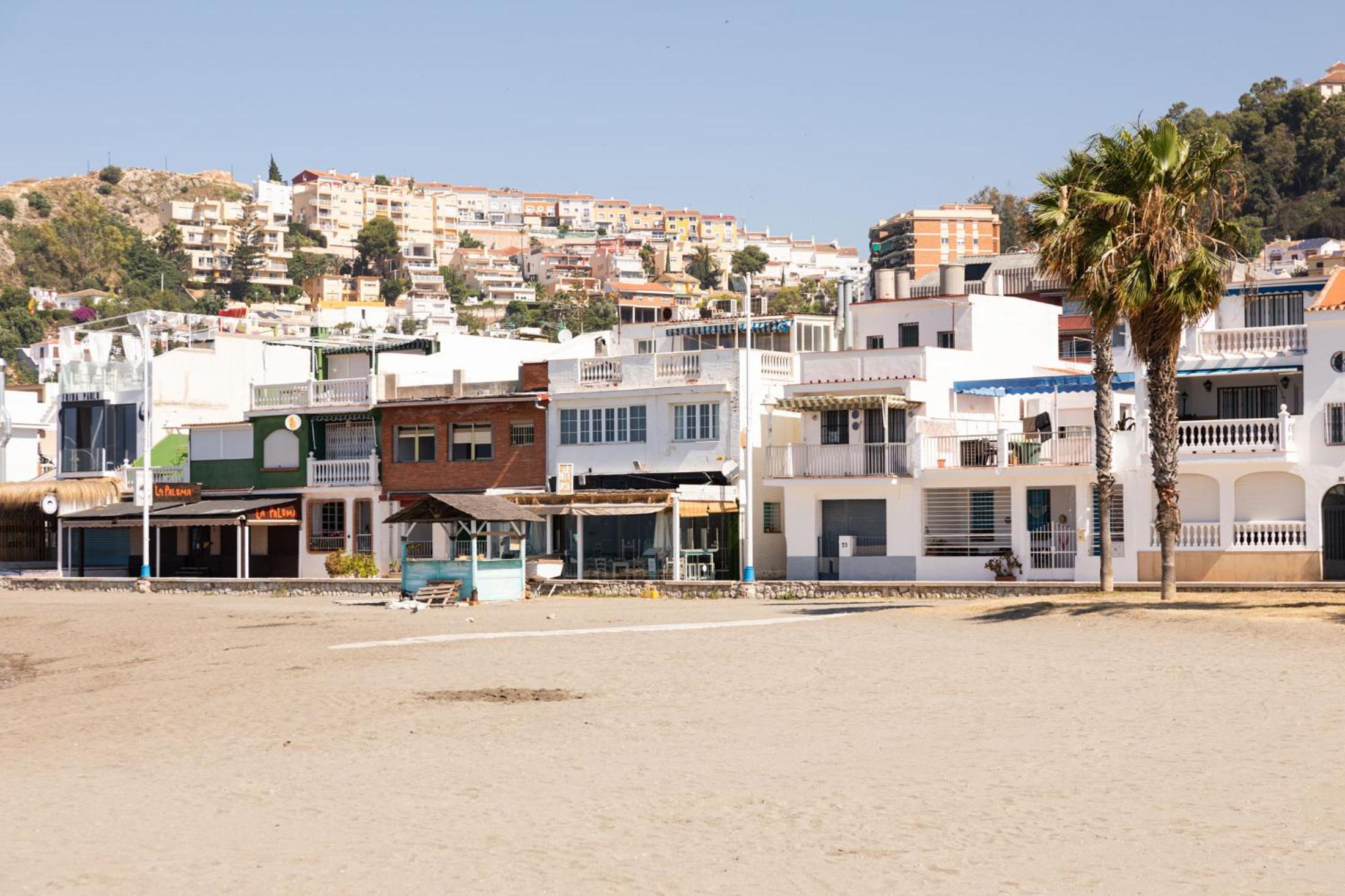 Premium Malaga Beach with Terrace