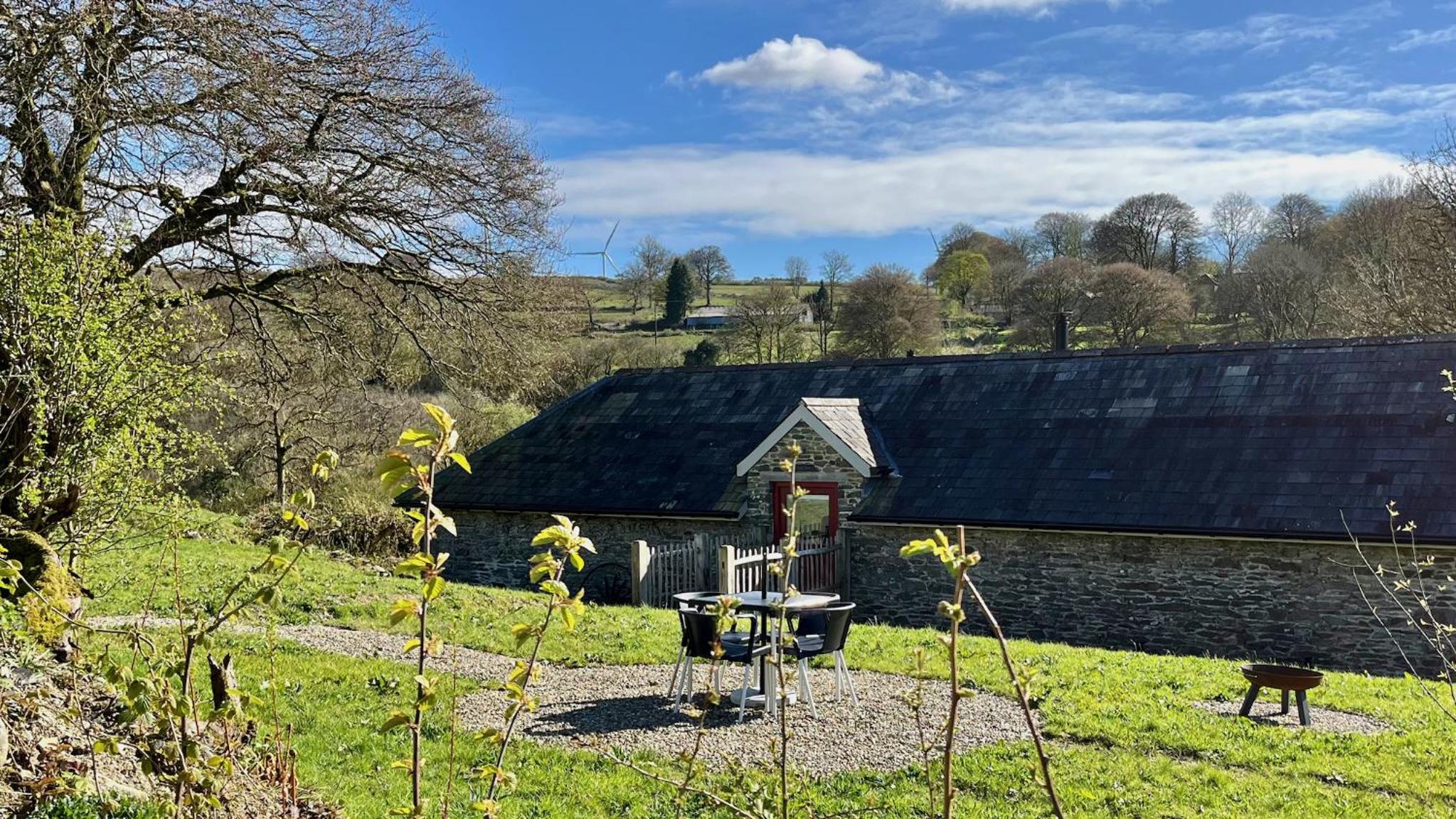 Cambrian Cottages - Charming Countryside Barn