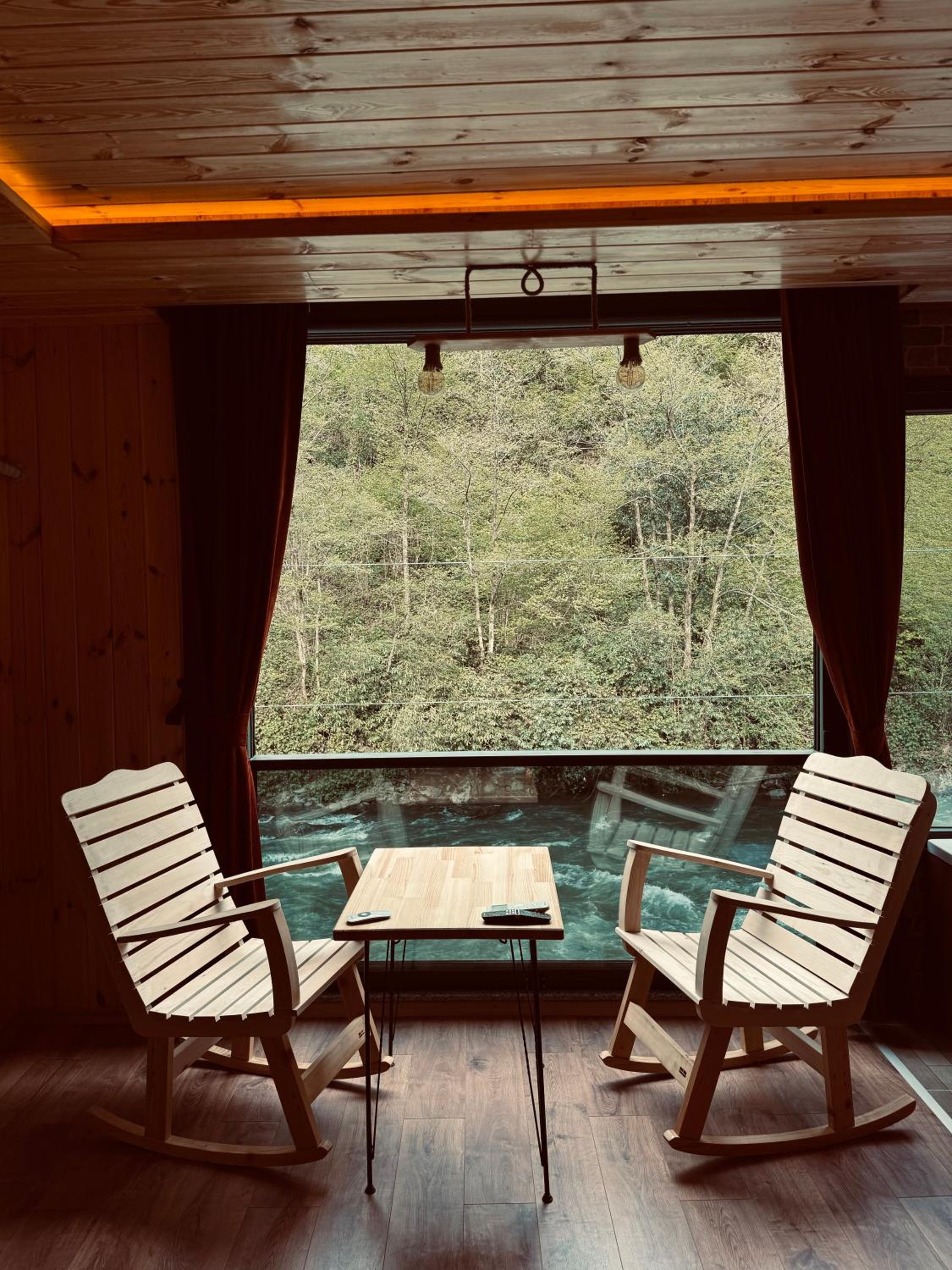 River House Suit