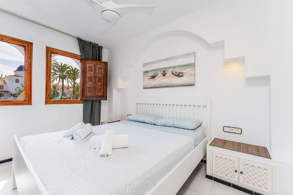 Playa Carabassi Villa