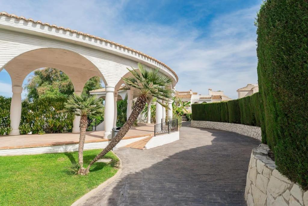 Playa Carabassi Villa
