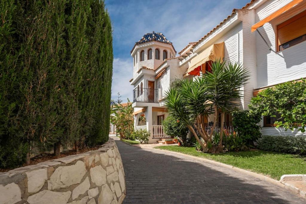 Playa Carabassi Villa