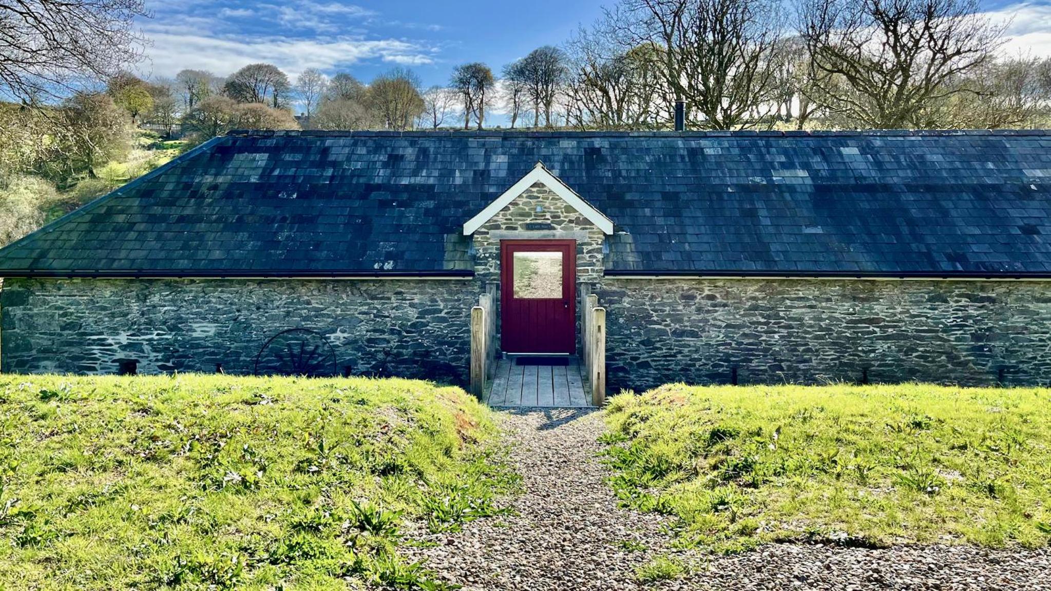 Cambrian Cottages - Charming Countryside Barn