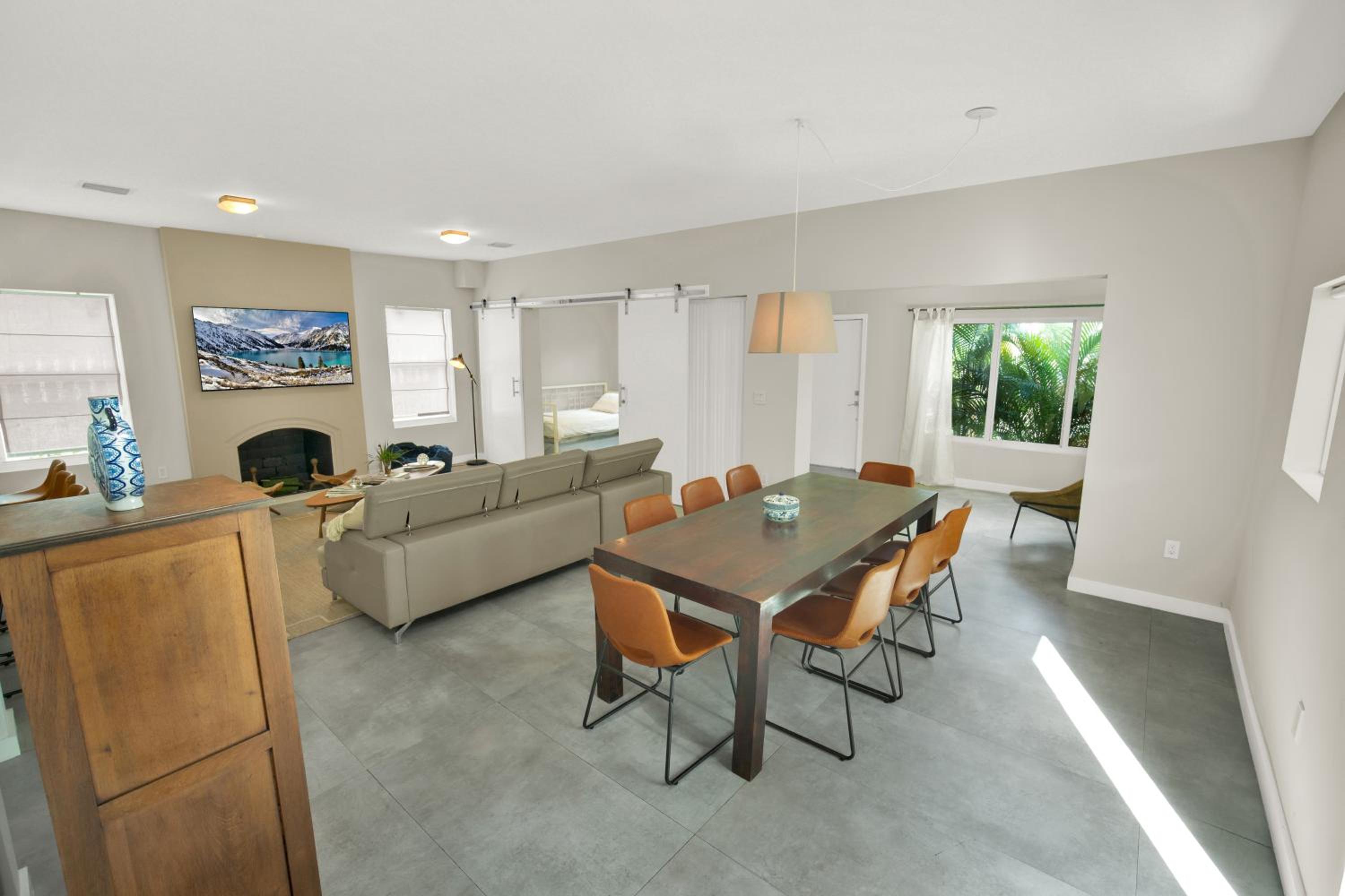 Stunning Home LifeStyle Miami