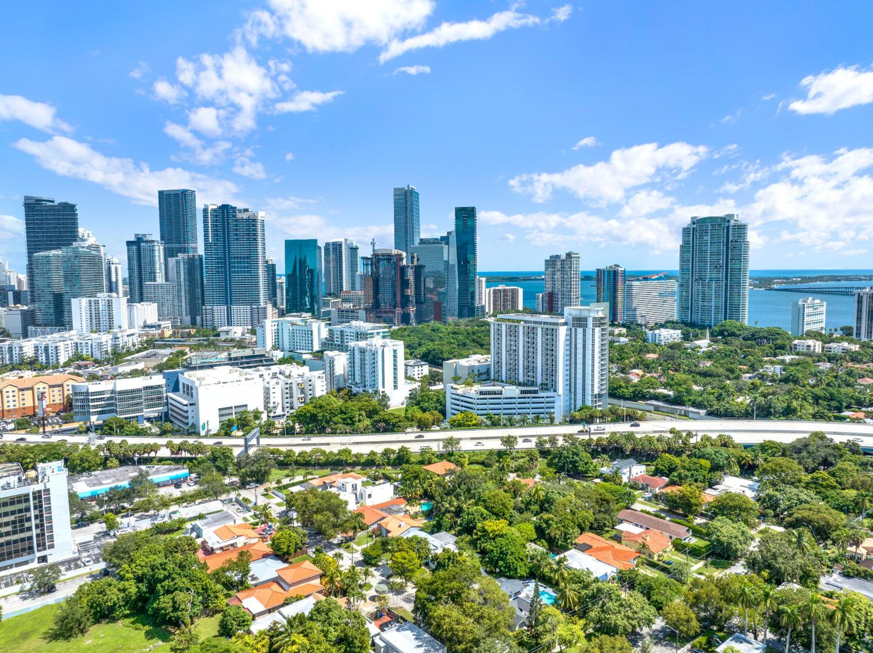Stunning Home LifeStyle Miami