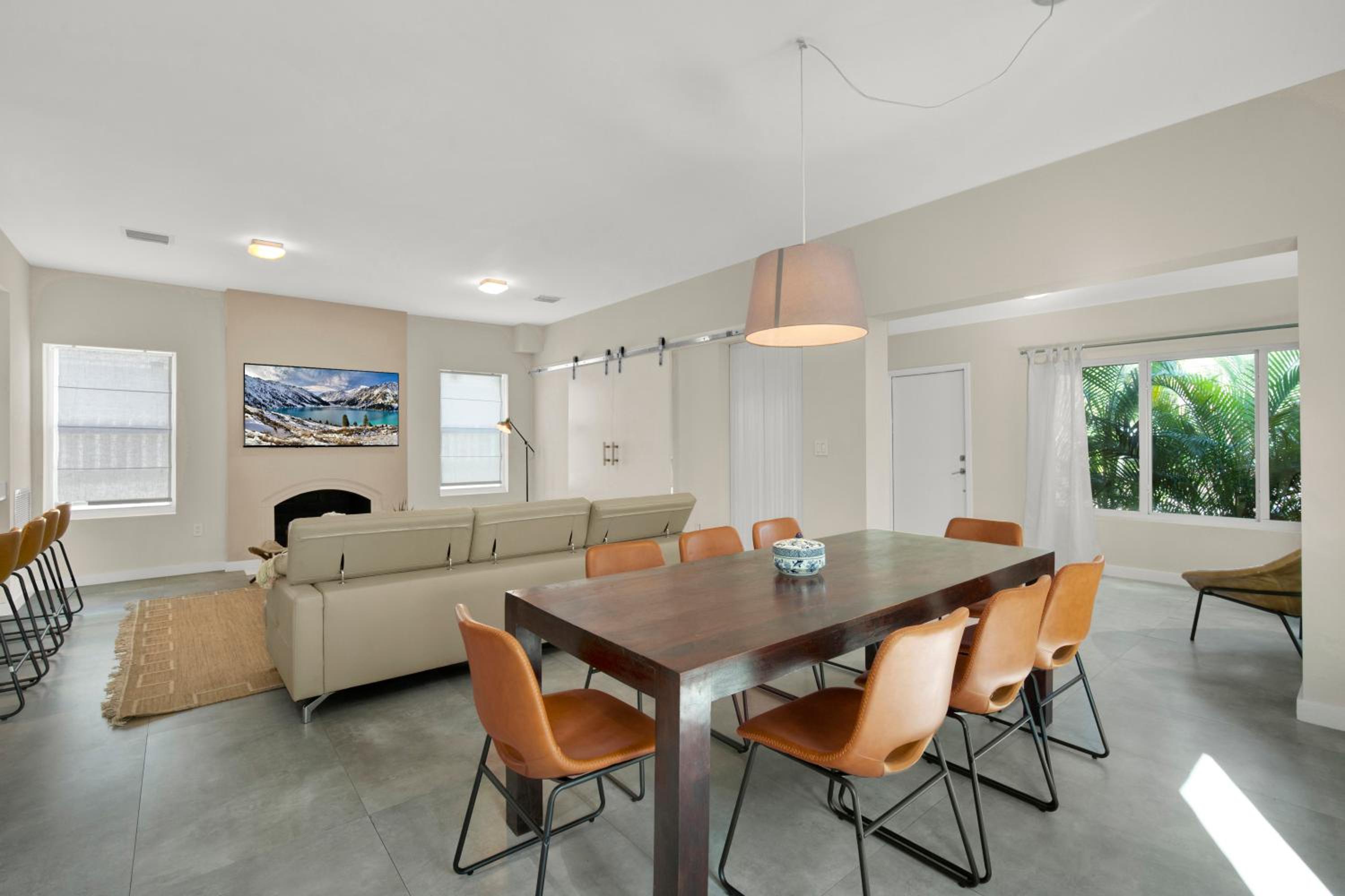 Stunning Home LifeStyle Miami