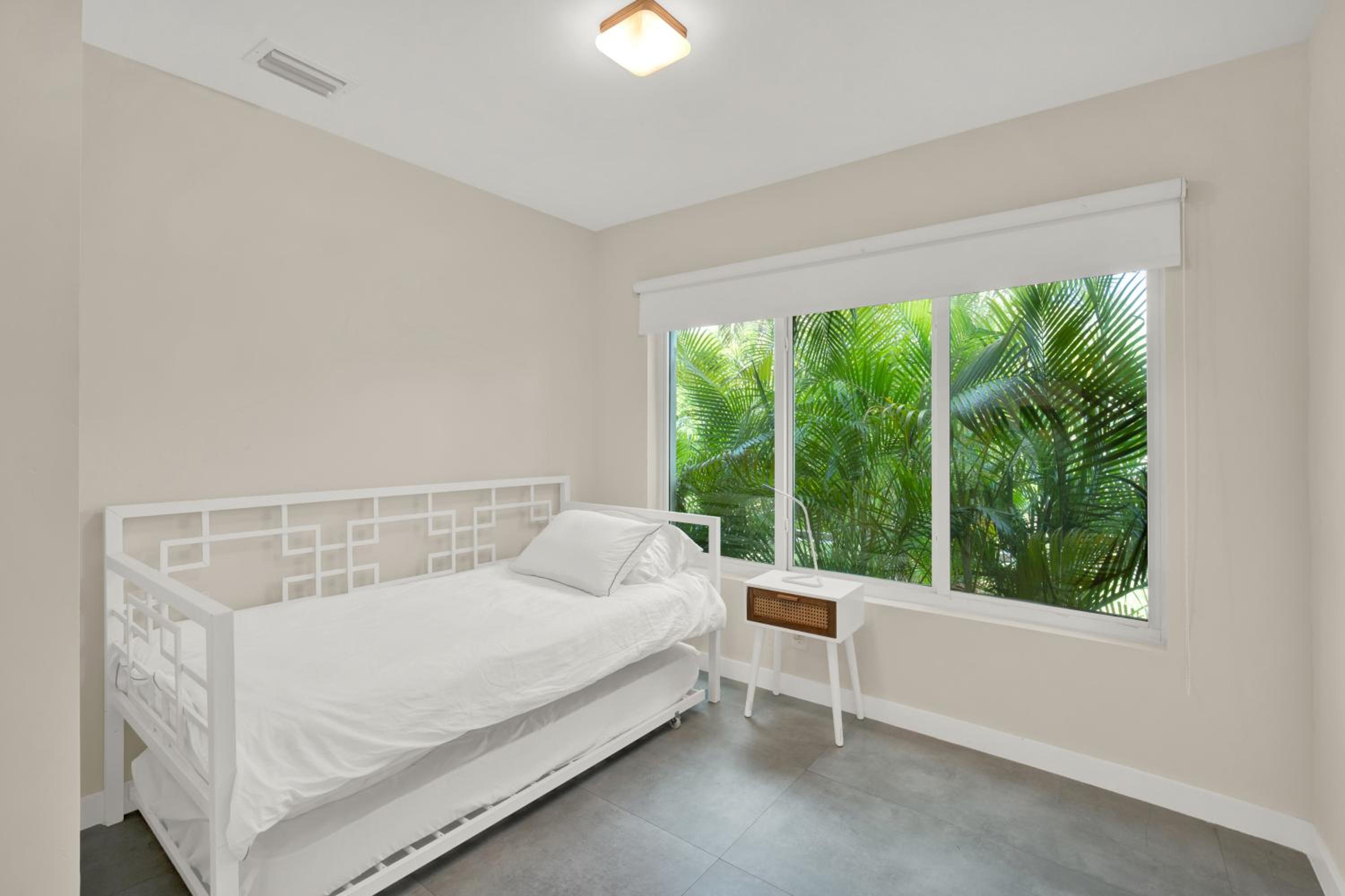 Stunning Home LifeStyle Miami