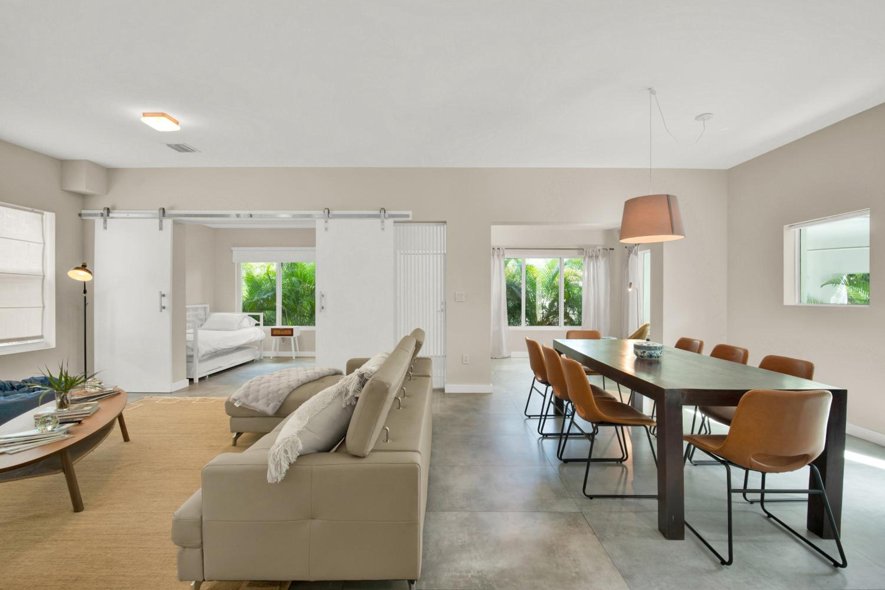 Stunning Home LifeStyle Miami