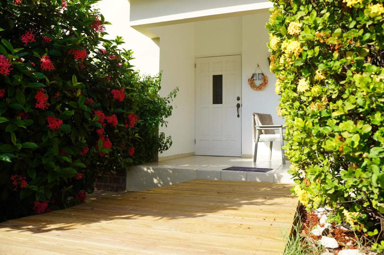PURU AT JANTHIEL 9B - with pool, outdoor lounge and close to the beach