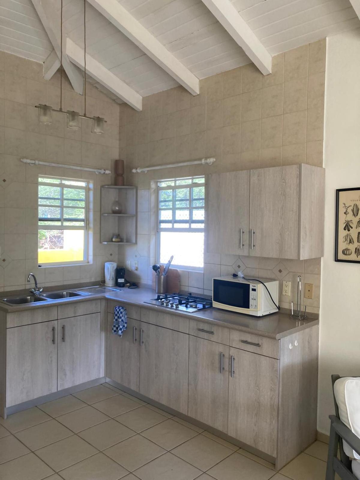 PURU AT JANTHIEL 9B - with pool, outdoor lounge and close to the beach