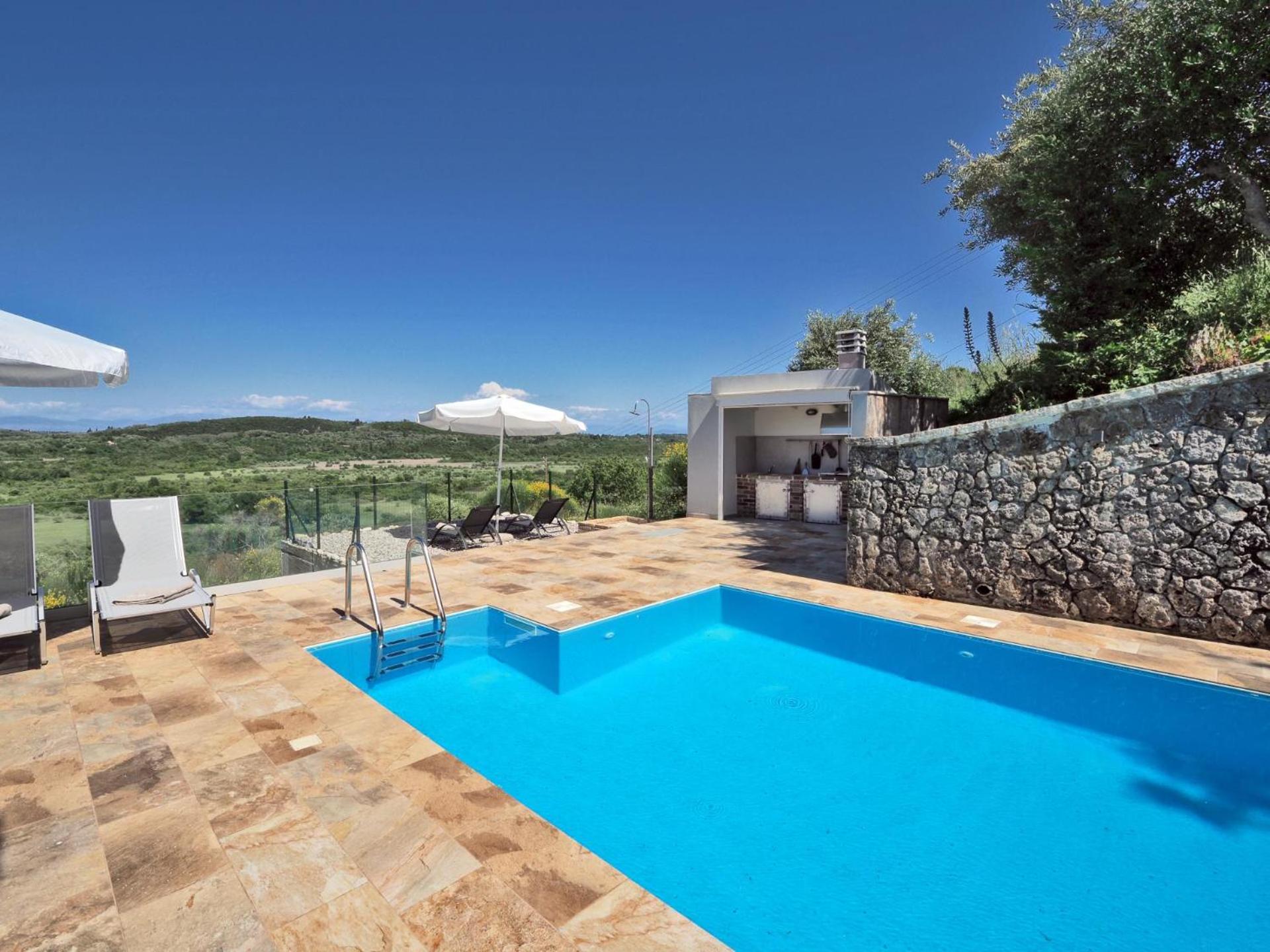 Fundana by Vintage Travel photo 2