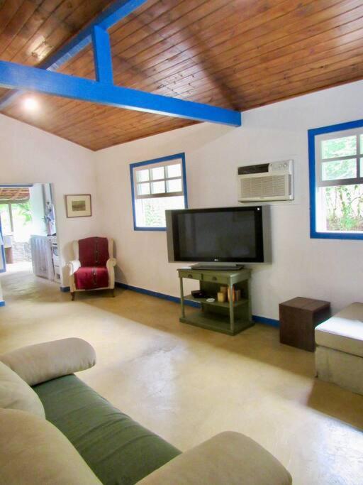 Chalé com 2 quartos na Beira do Lago Pet Friendly