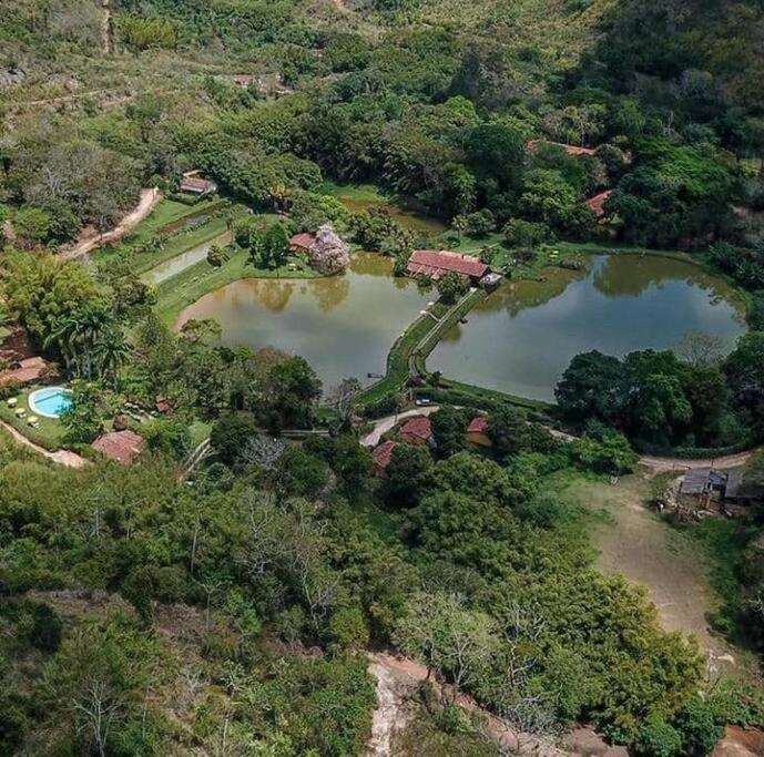Chalé com 2 quartos na Beira do Lago Pet Friendly