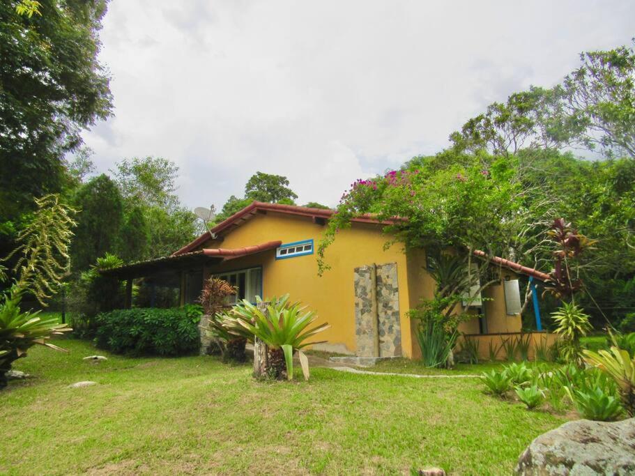 Chalé com 2 quartos na Beira do Lago Pet Friendly