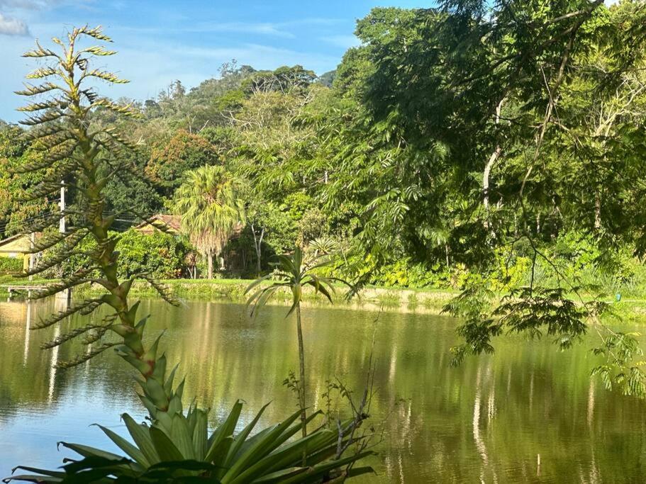 Chalé com 2 quartos na Beira do Lago Pet Friendly