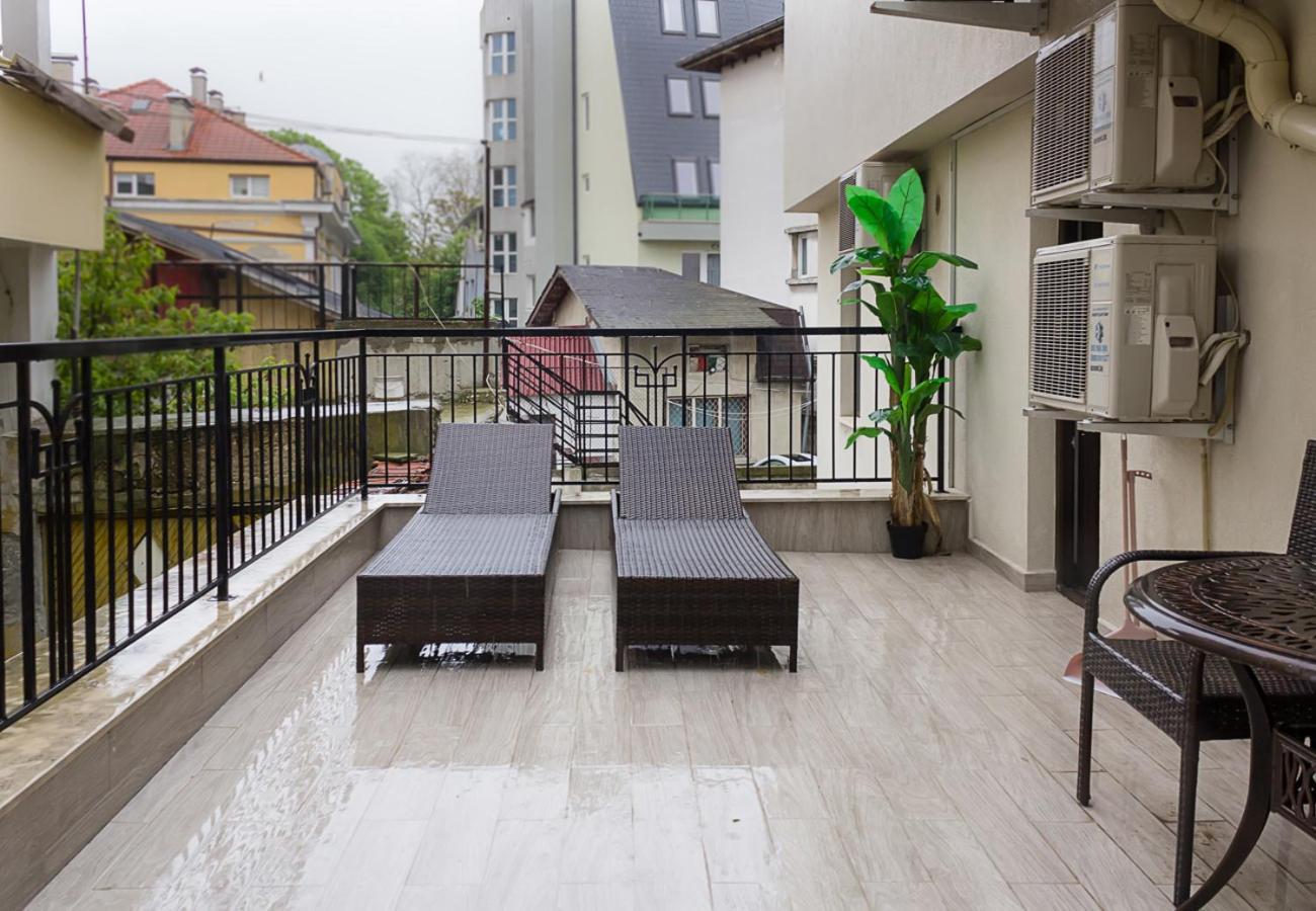 Three private apartments near Port of Varna by Flat Mаnager