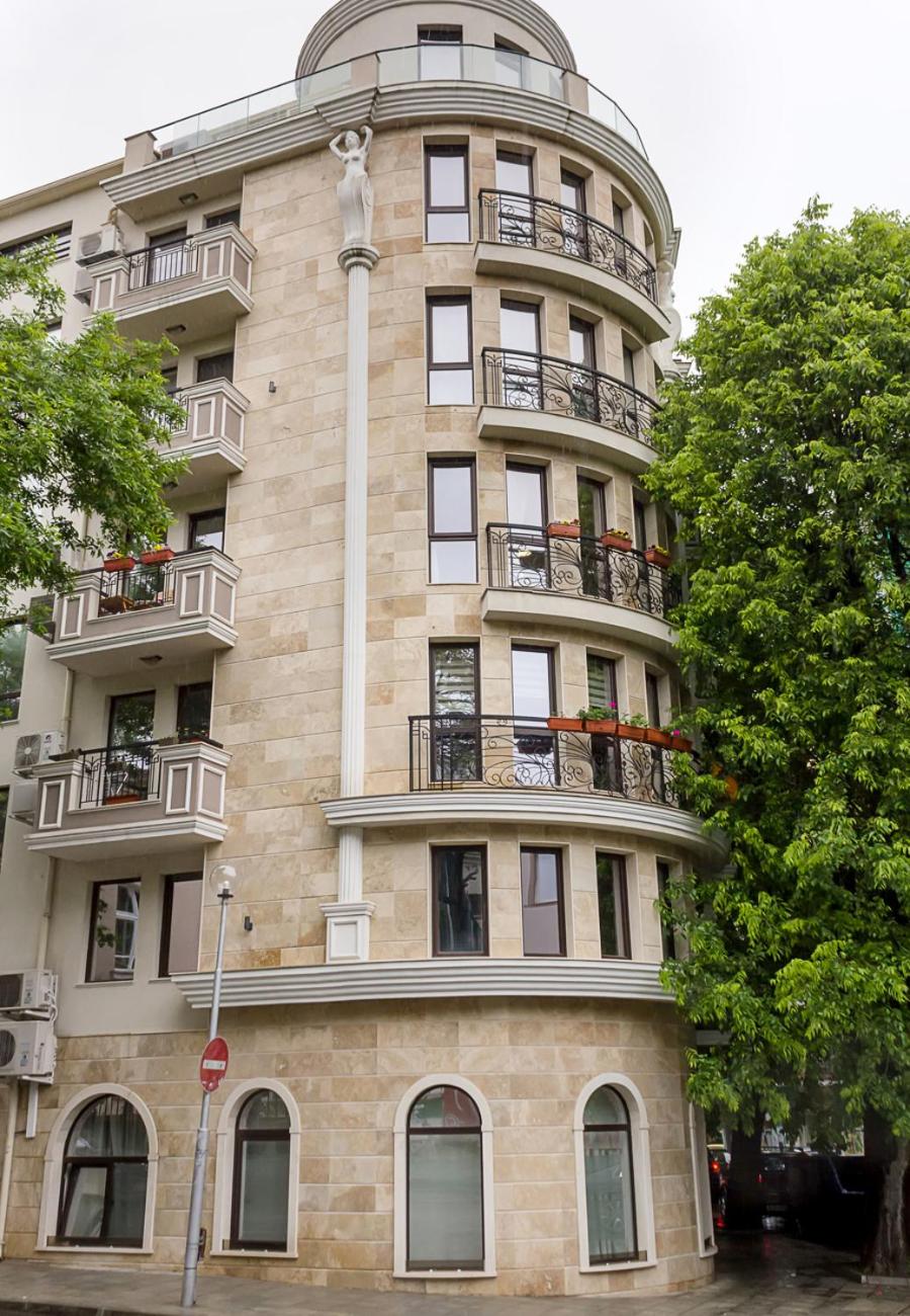 Three private apartments near Port of Varna by Flat Mаnager