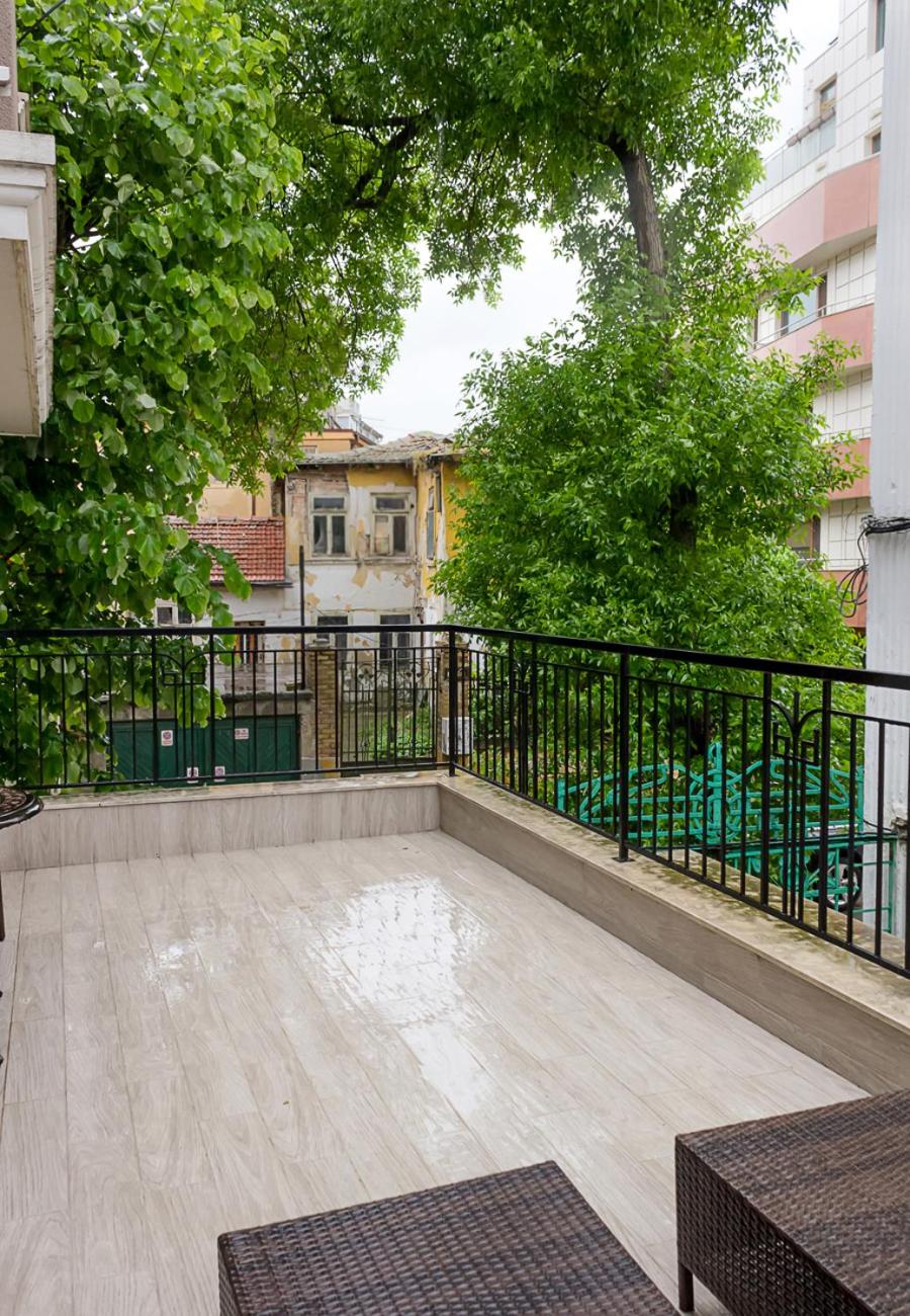 Three private apartments near Port of Varna by Flat Mаnager