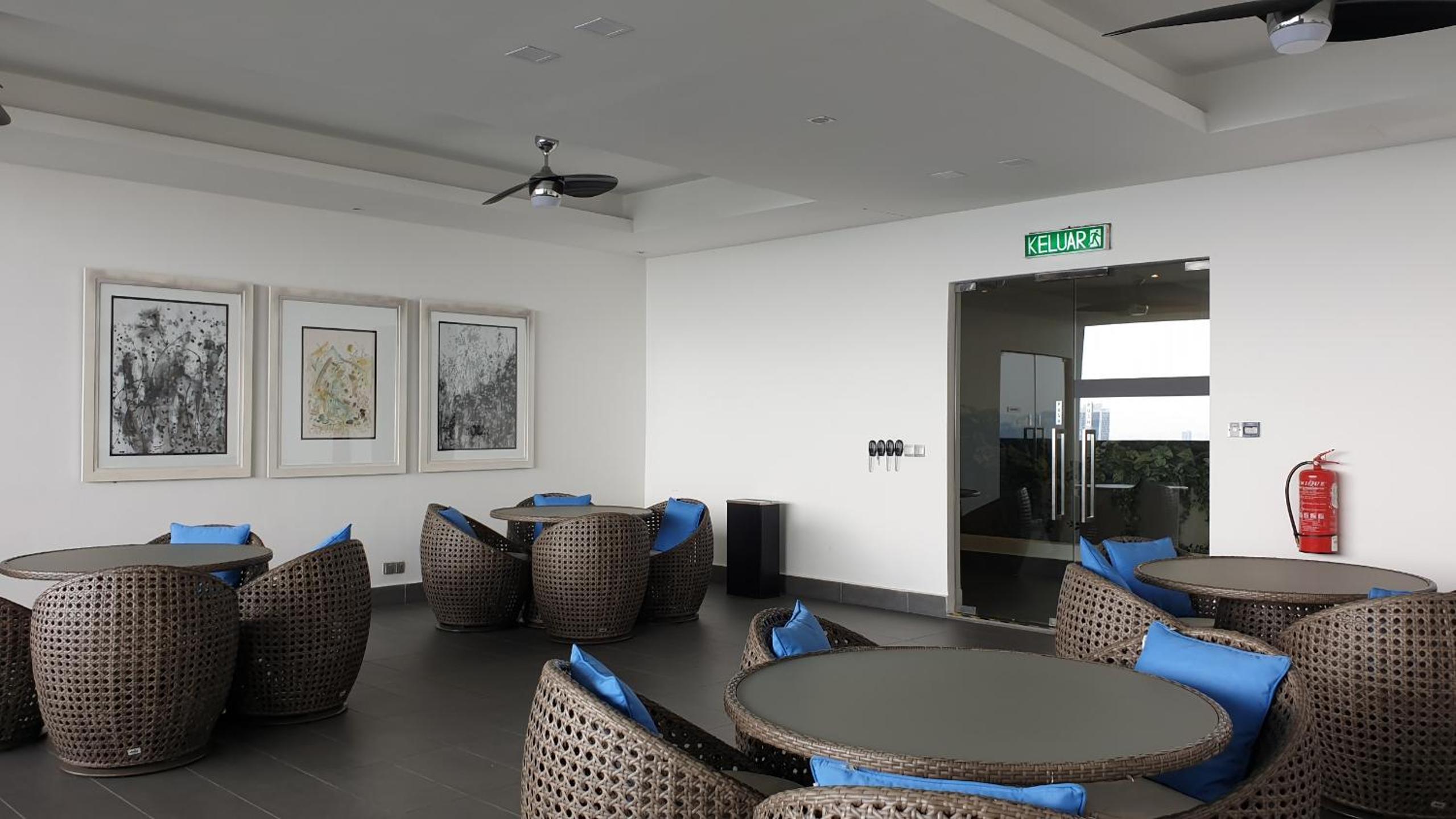 MCity Ampang (Room in shared apartment)