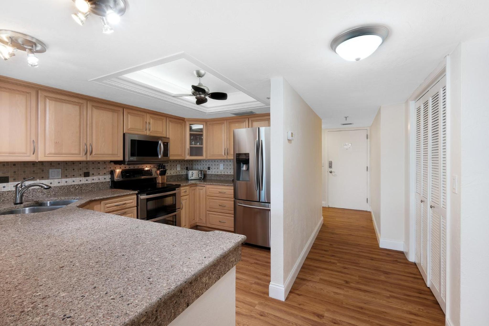 Sunrise beach views with top complex amenities and pool access!