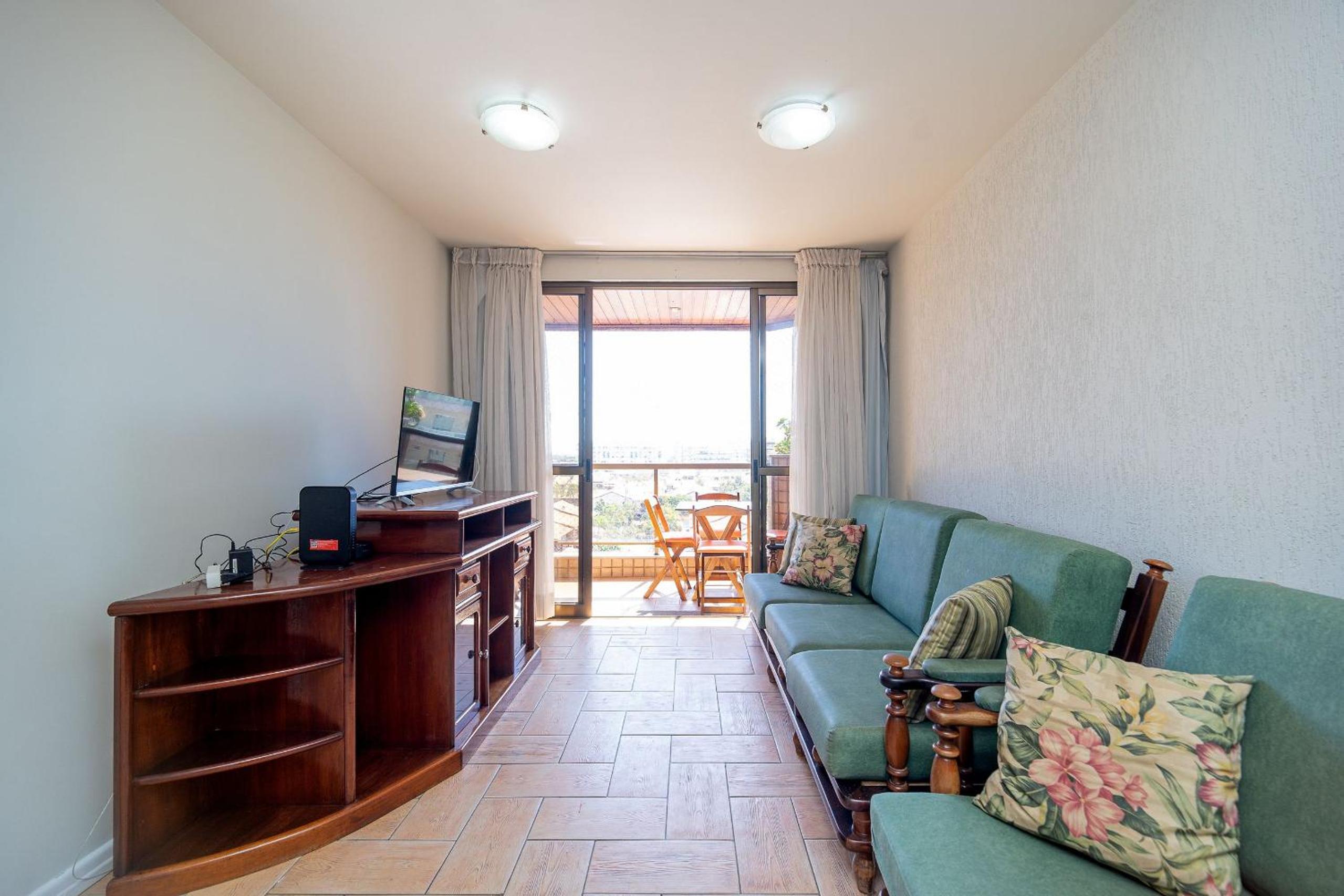 Cf05 Beachfront building, Complete 3 apartment!