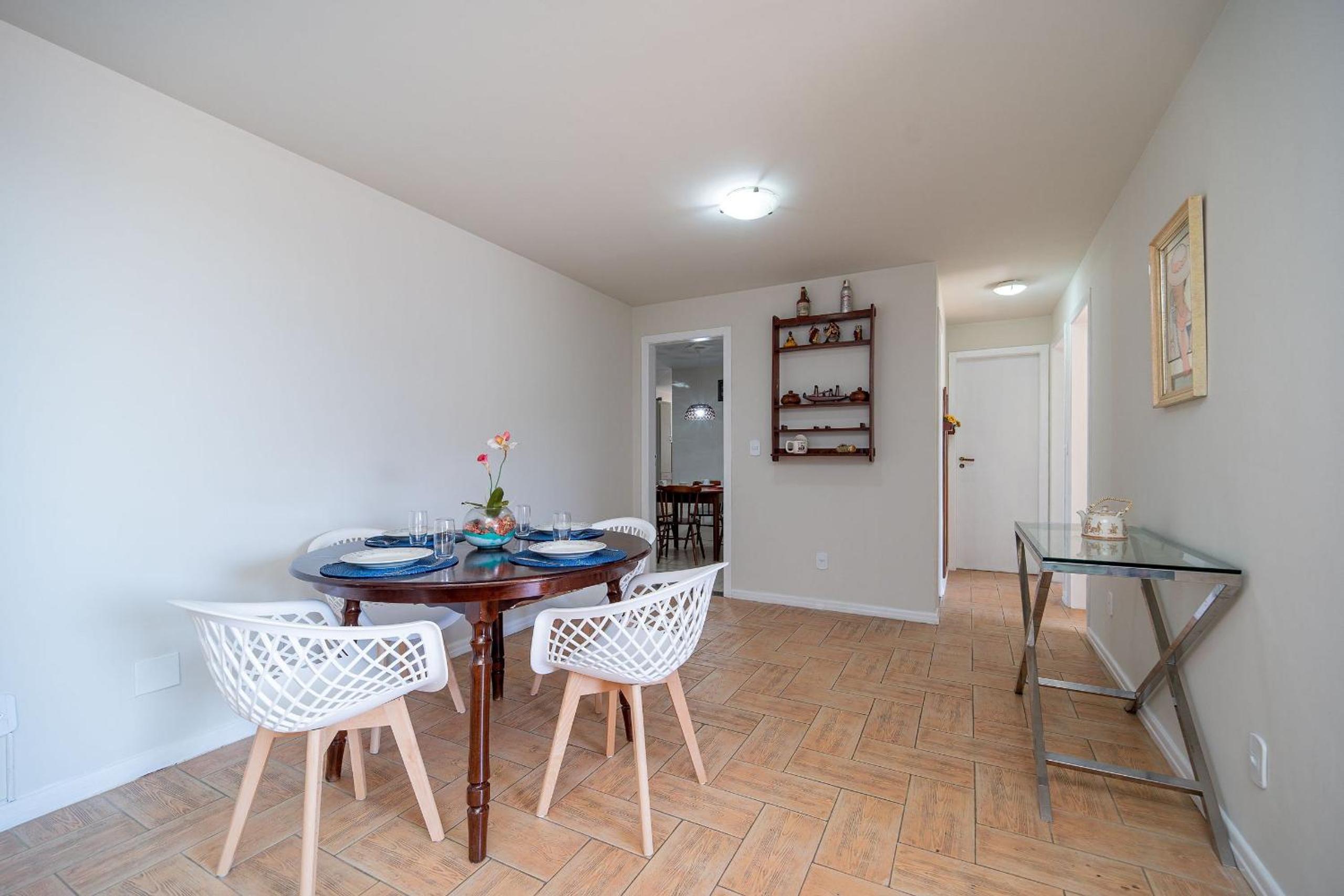 Cf05 Beachfront building, Complete 3 apartment!