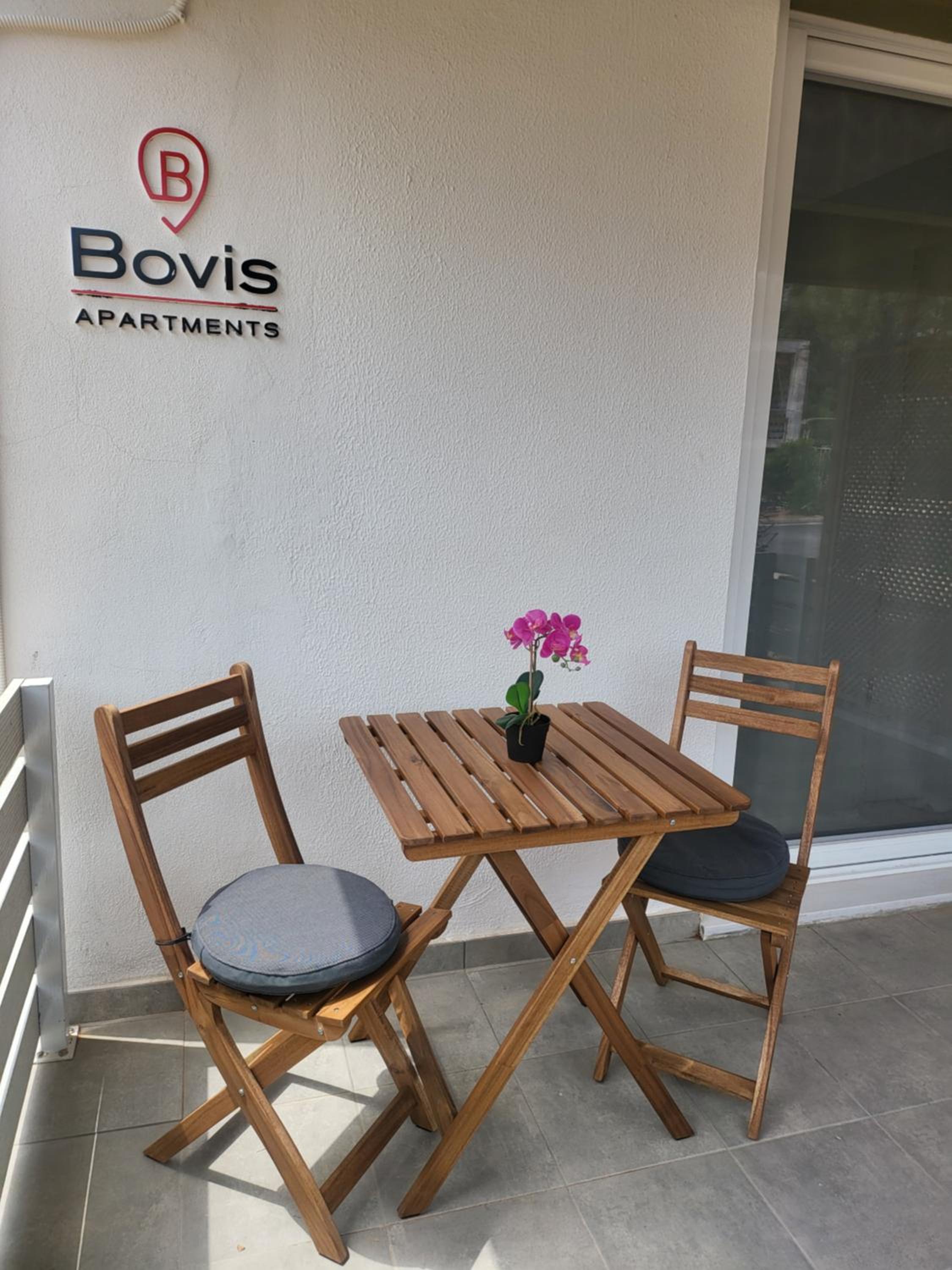 Bovis Apartments #2, photo 13