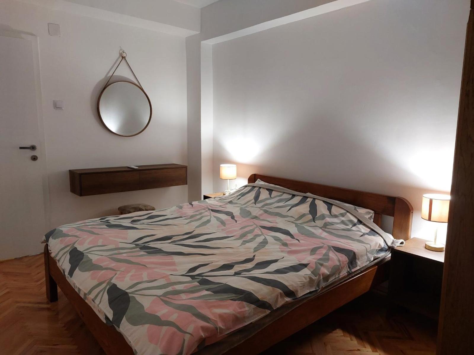 Businoski's Apartment