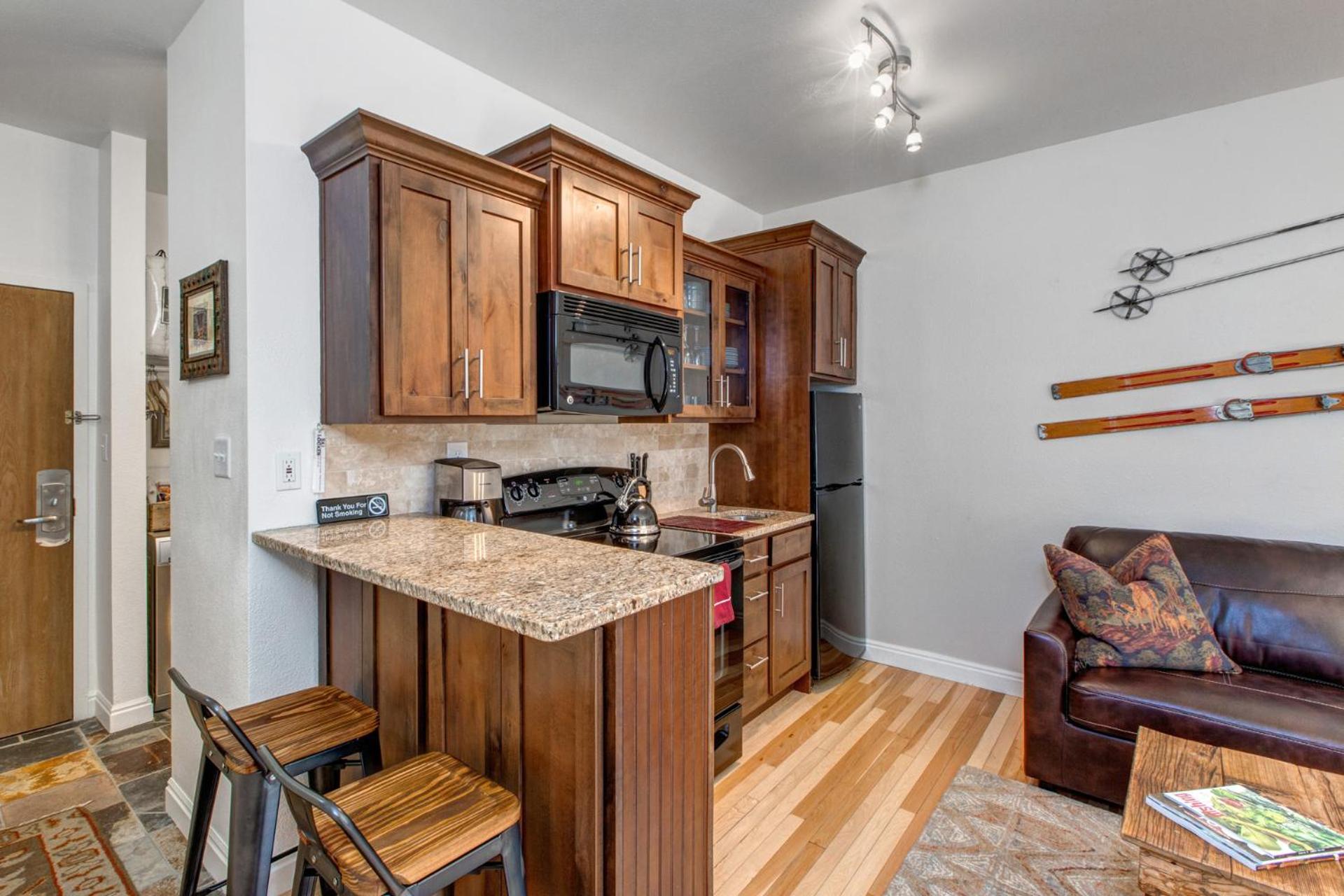 Prospector Lodge 804 by Moose Management view 3