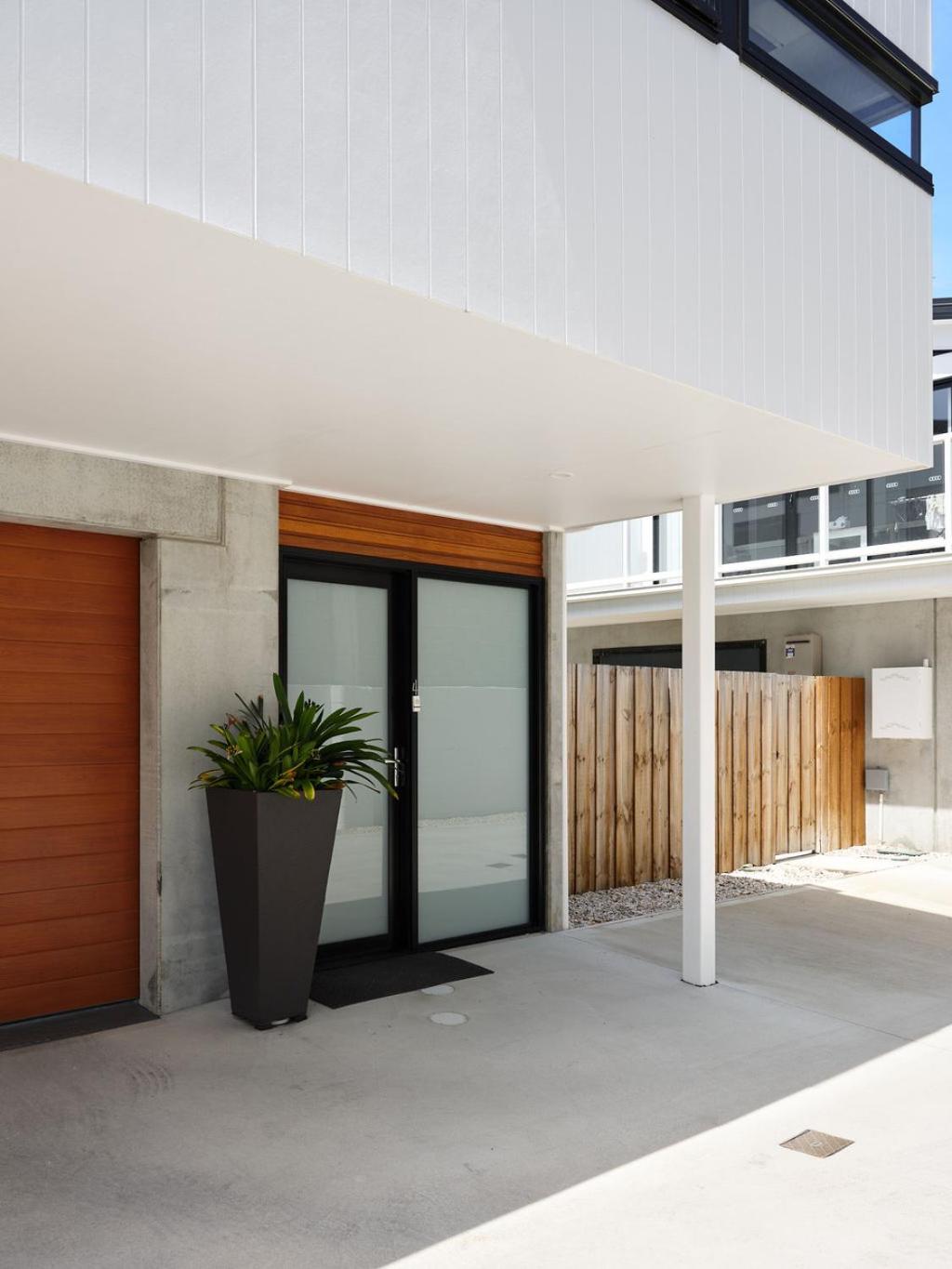 North Hobart townhouse close to the action