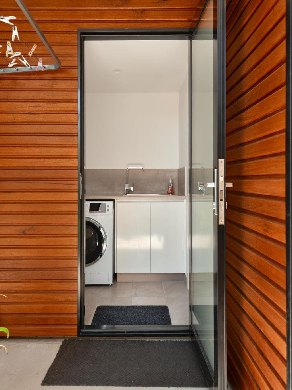 North Hobart townhouse close to the action