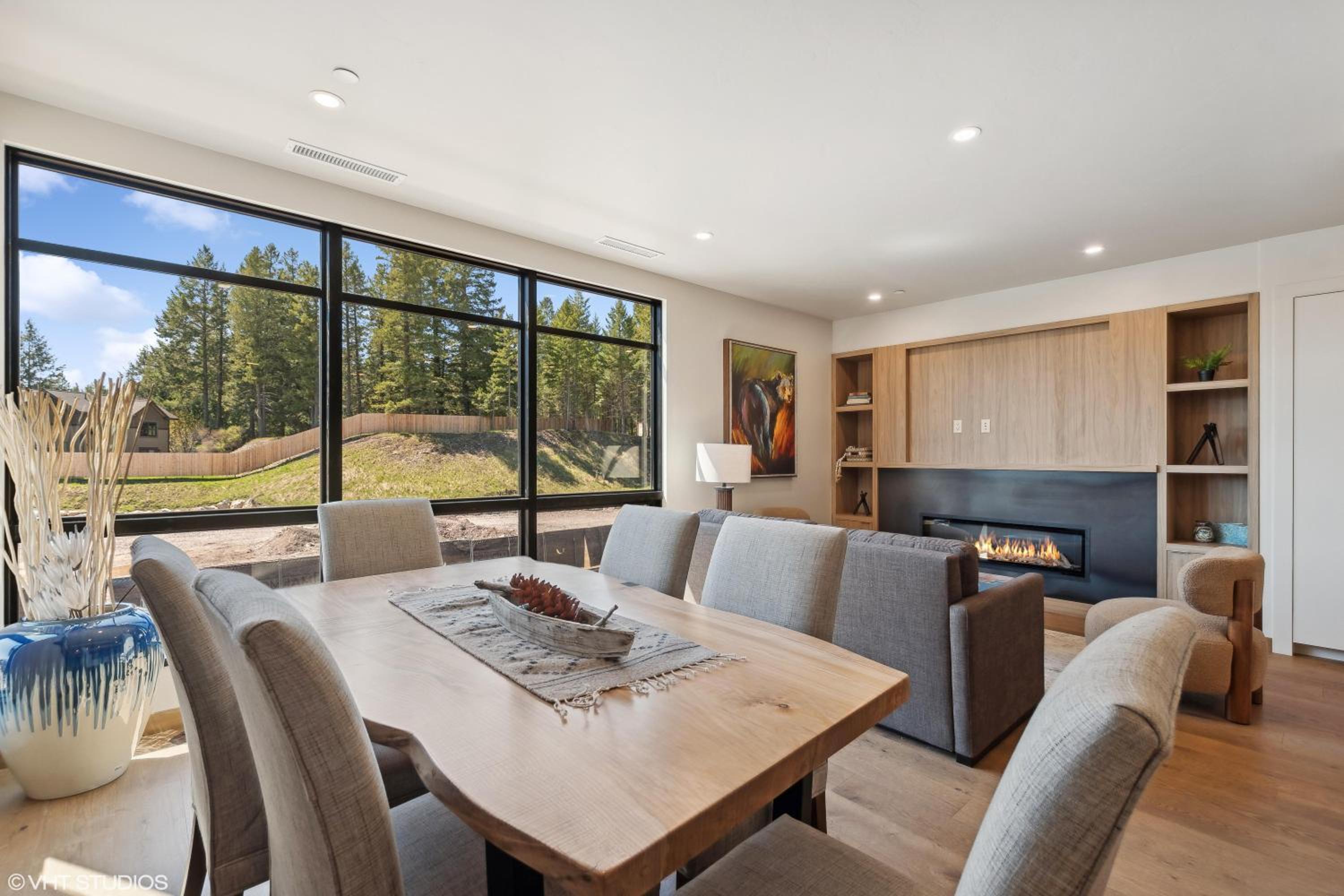 Discover Luxury at Cantera 204 view 3