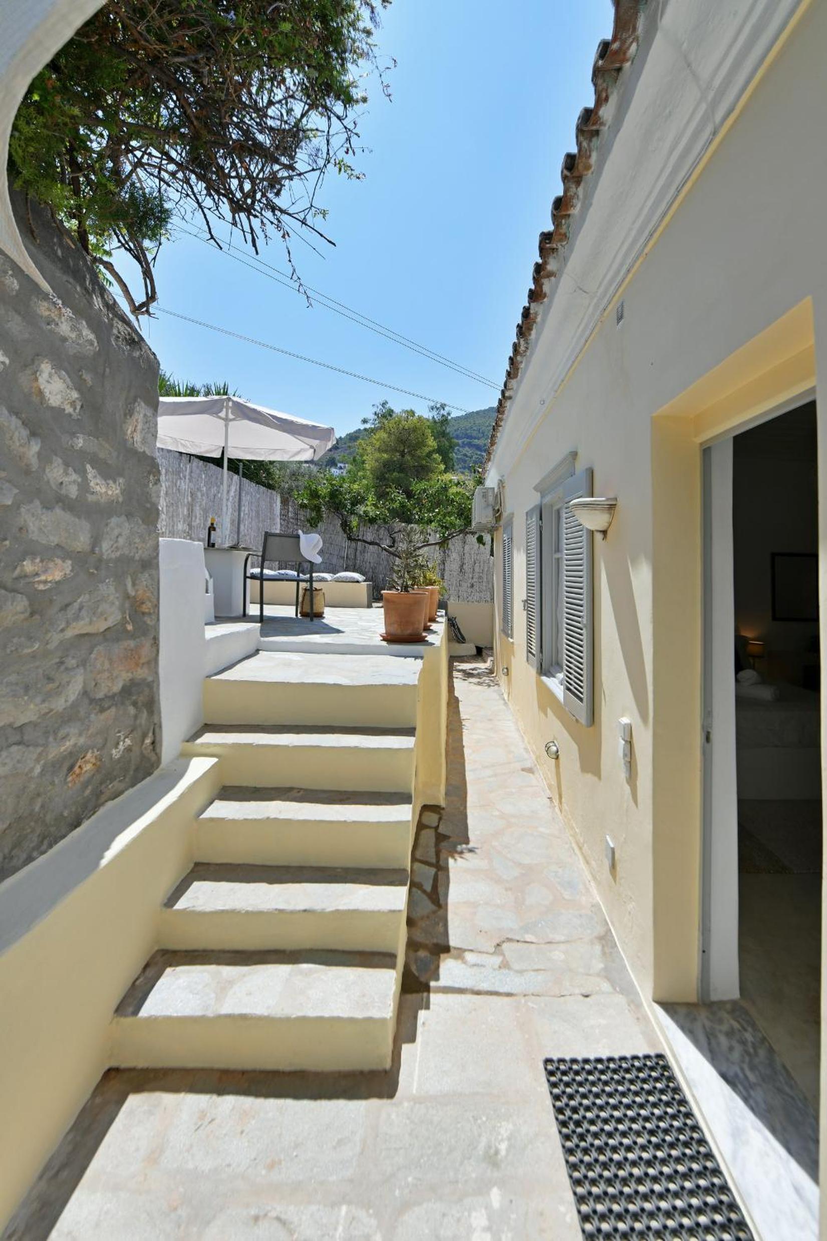 Loukia's Studio photo 4