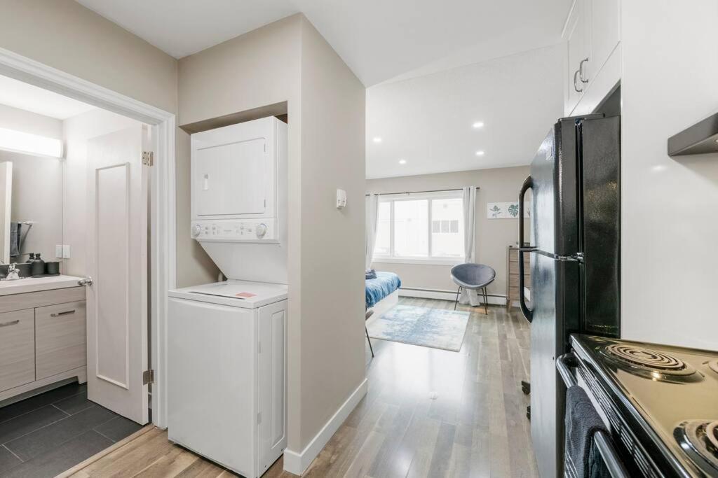 Modern & Unique Studio Unit