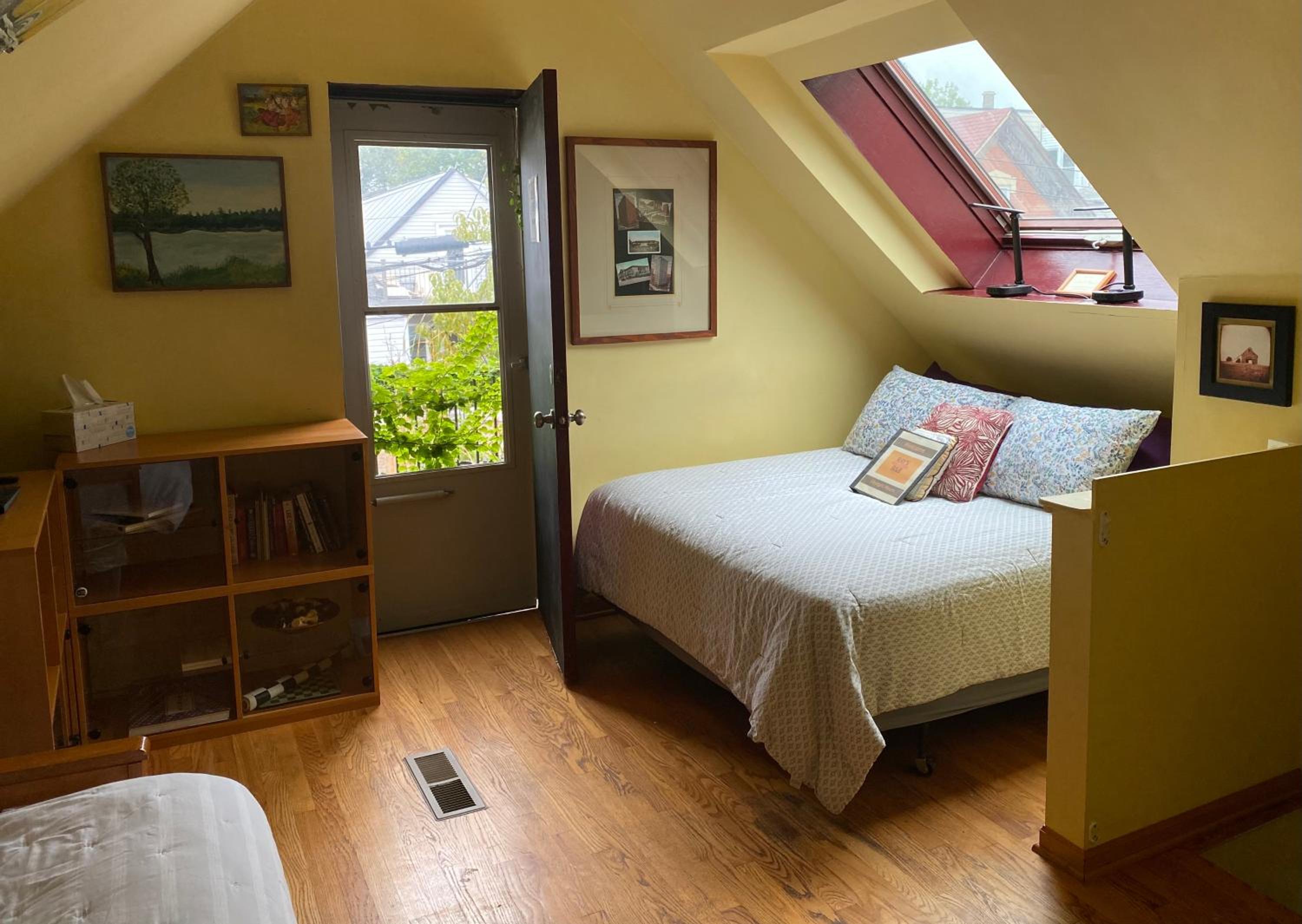 Ray's Bucktown Bed and Breakfast
